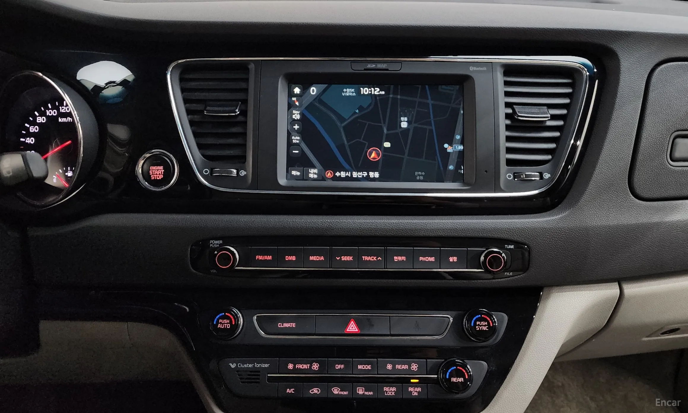 Kia Carnival превью 15