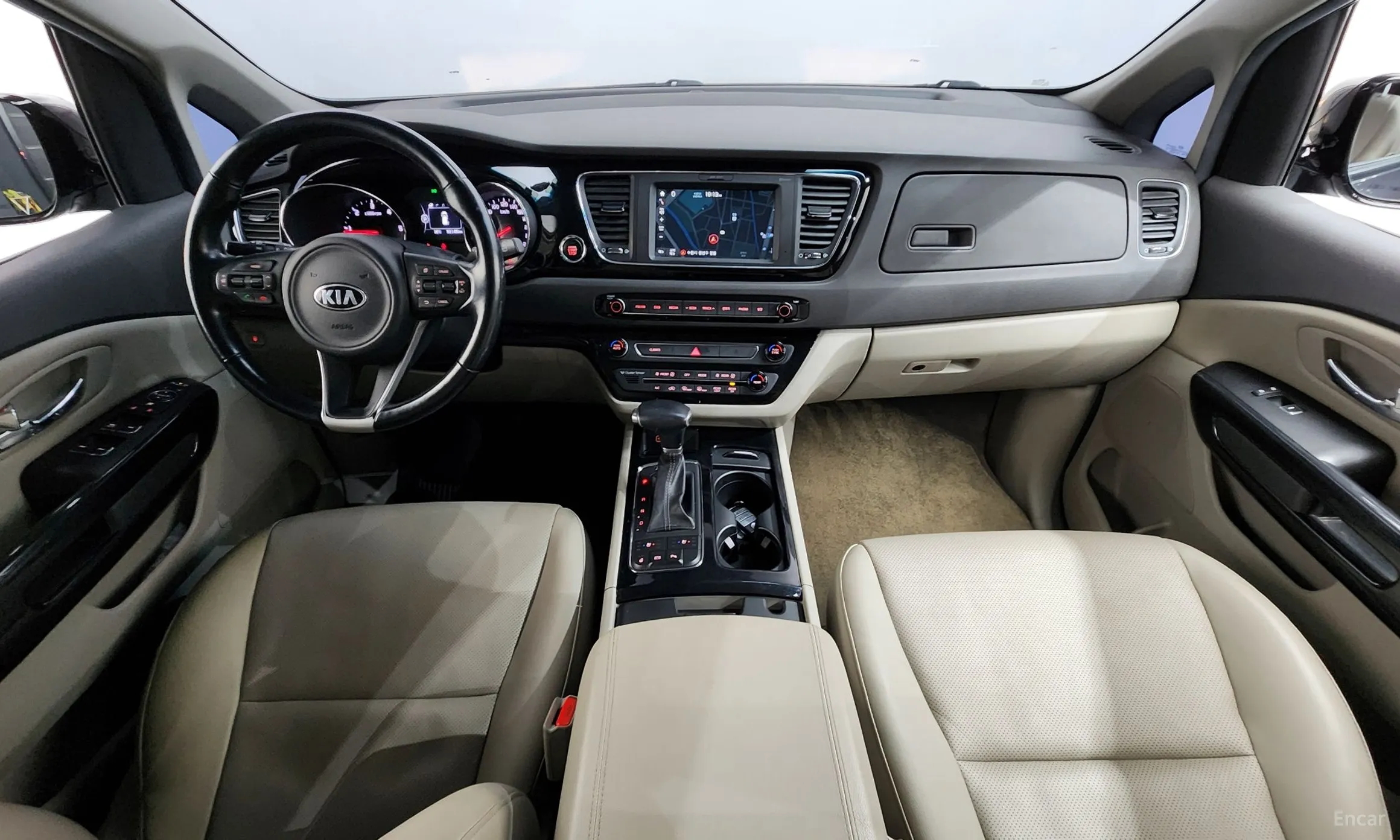 Kia Carnival превью 7