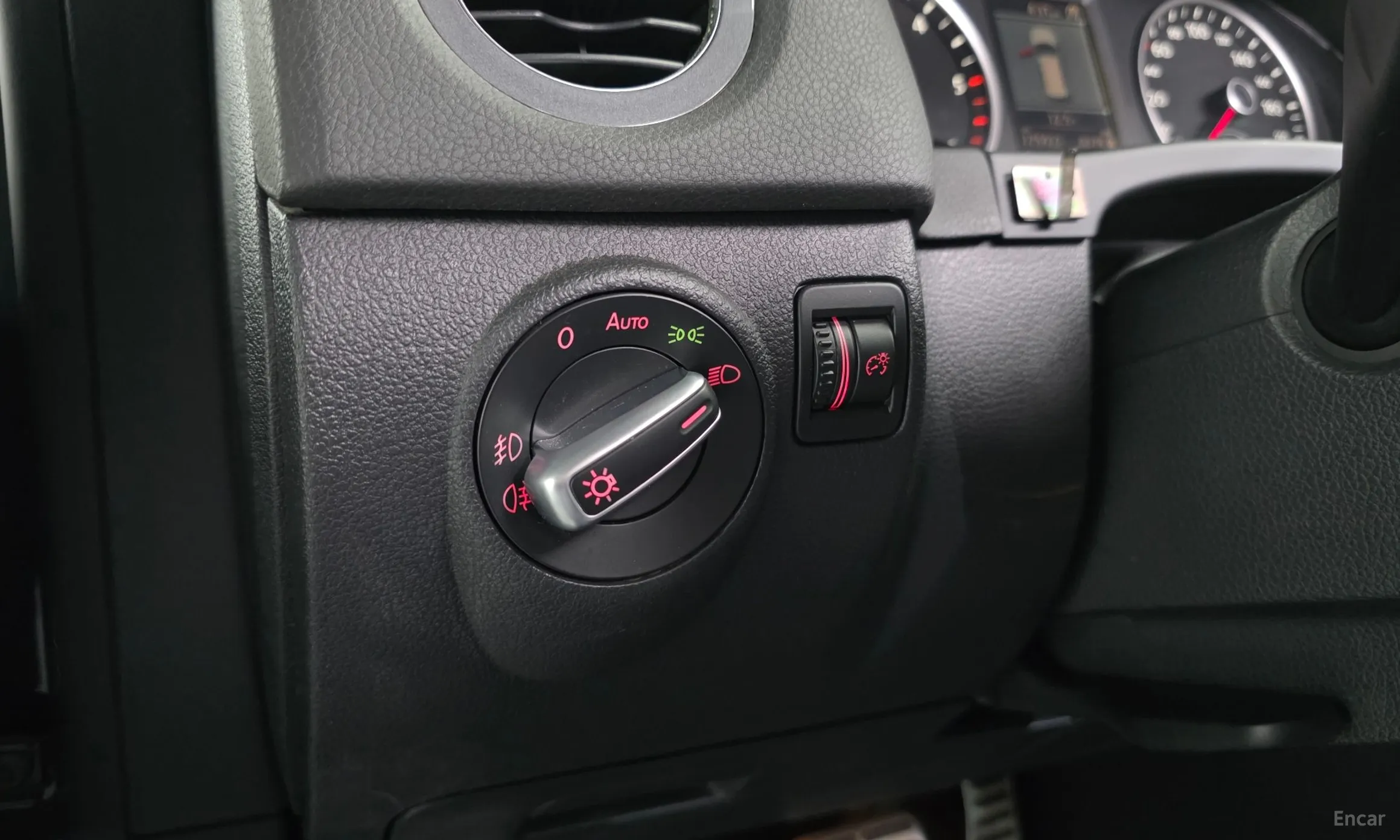 Volkswagen New Tiguan превью 19