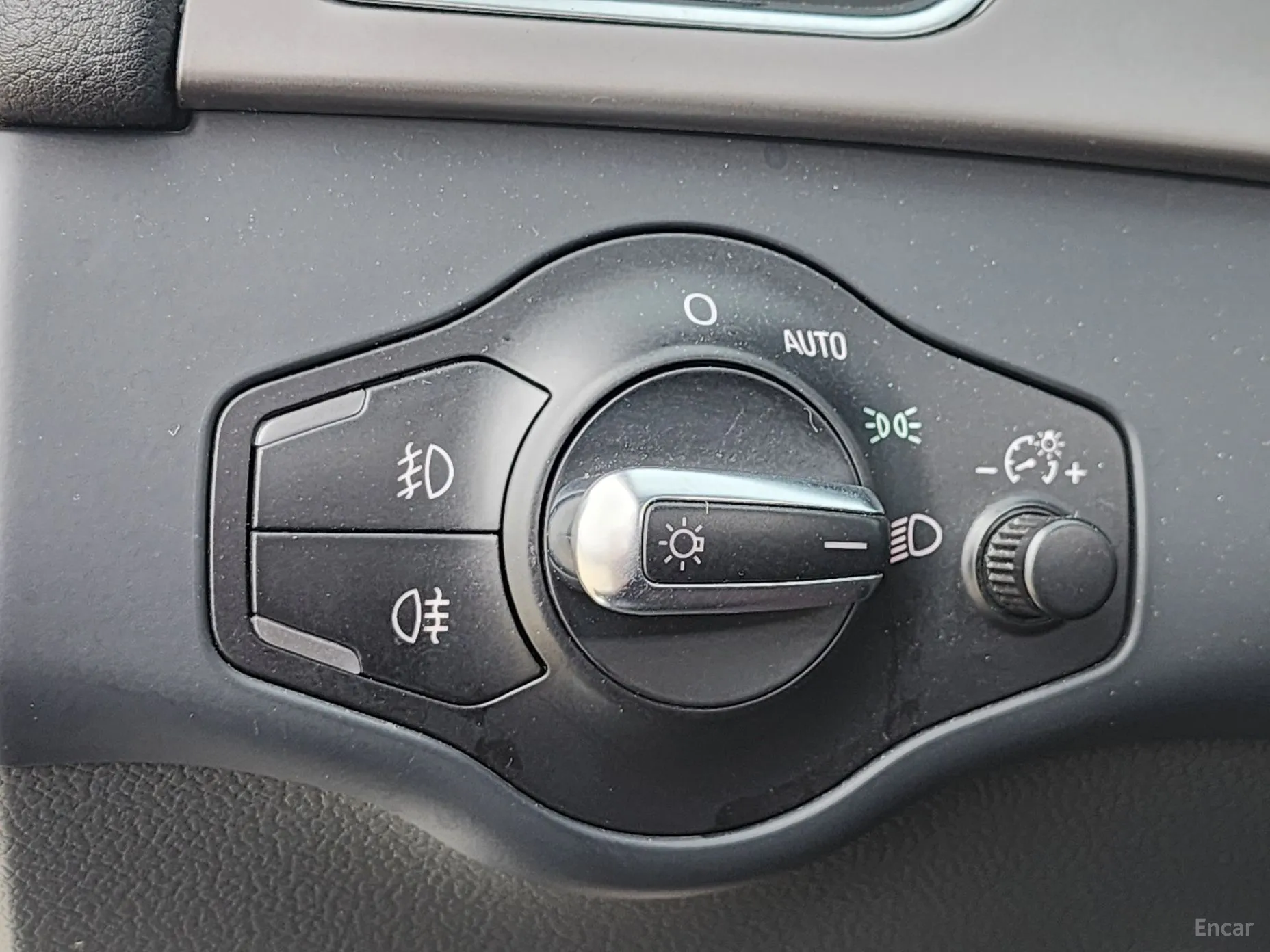 Audi New A4 превью 15