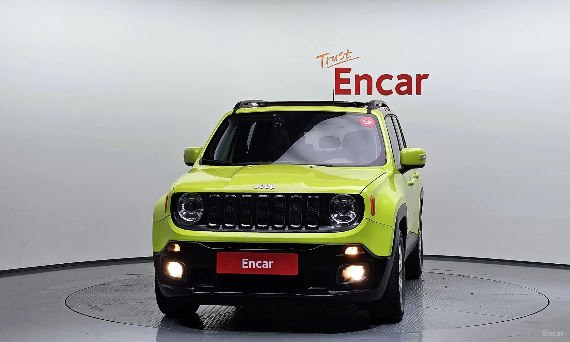 Jeep Renegade превью 3