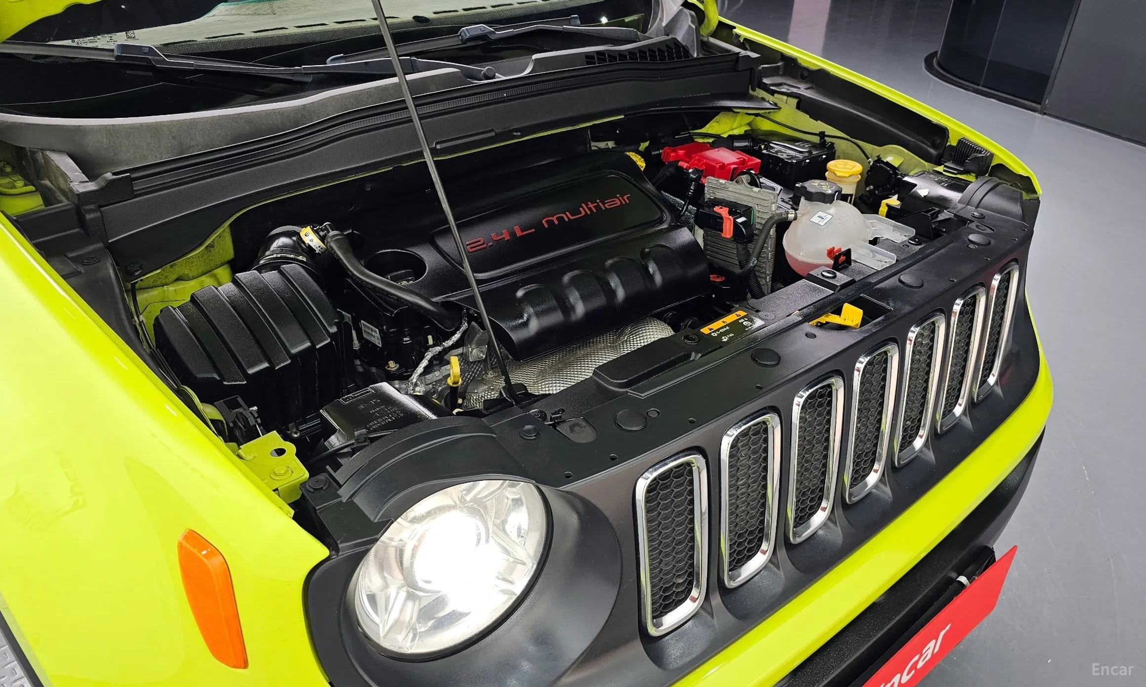 Jeep Renegade превью 6