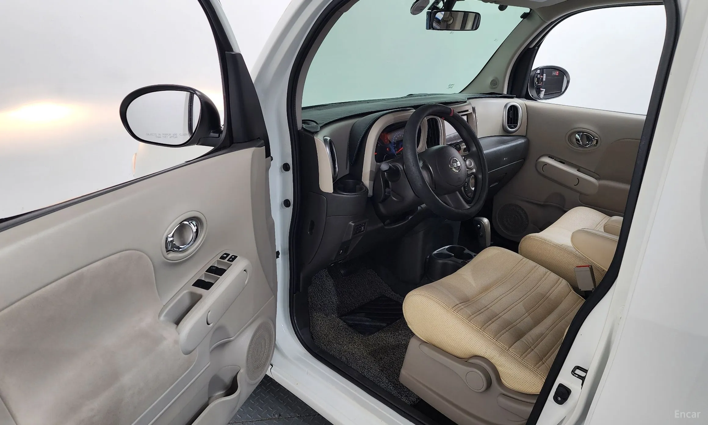 Nissan Cube превью 10