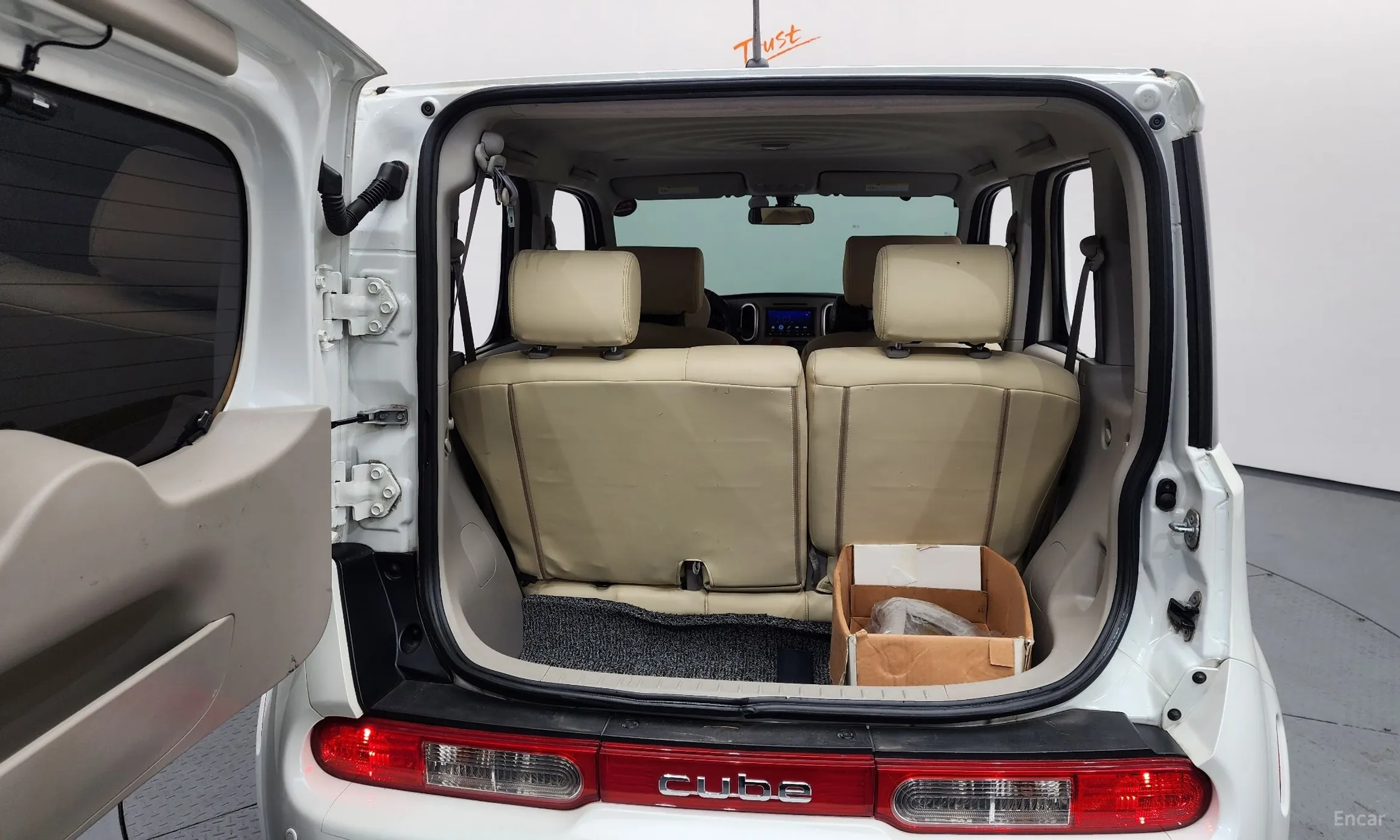 Nissan Cube превью 20