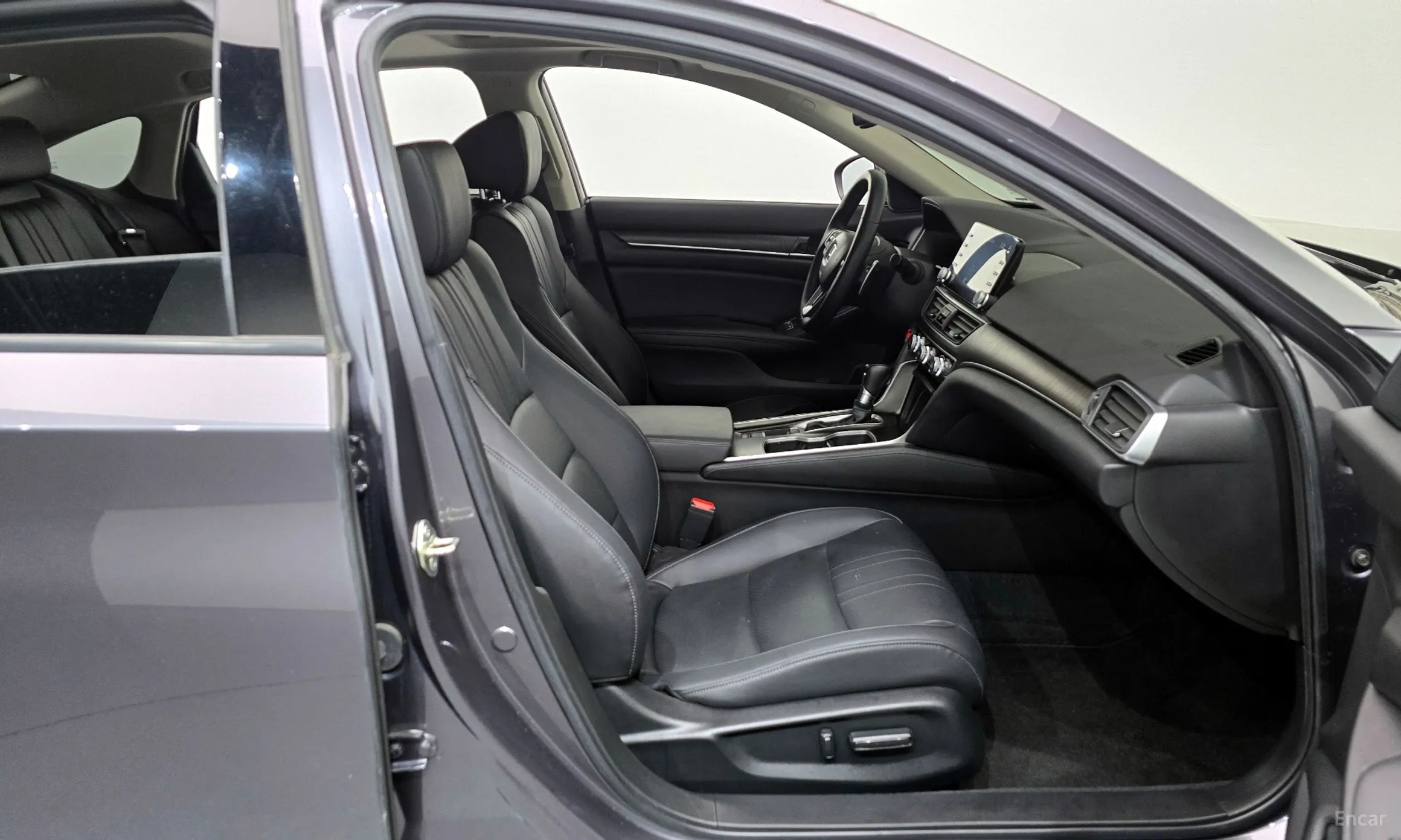 Honda Accord 10th Generation превью 11