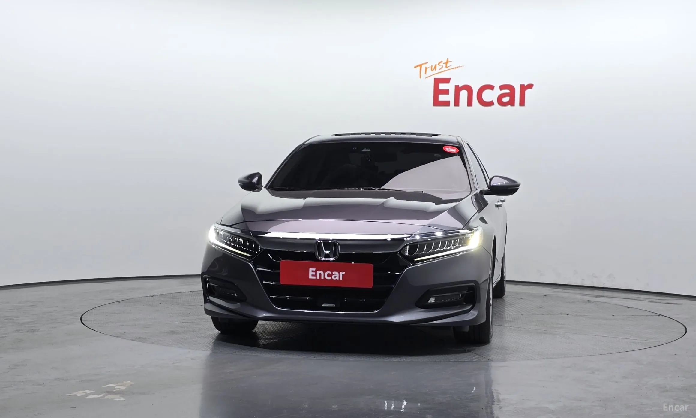 Honda Accord 10th Generation превью 3