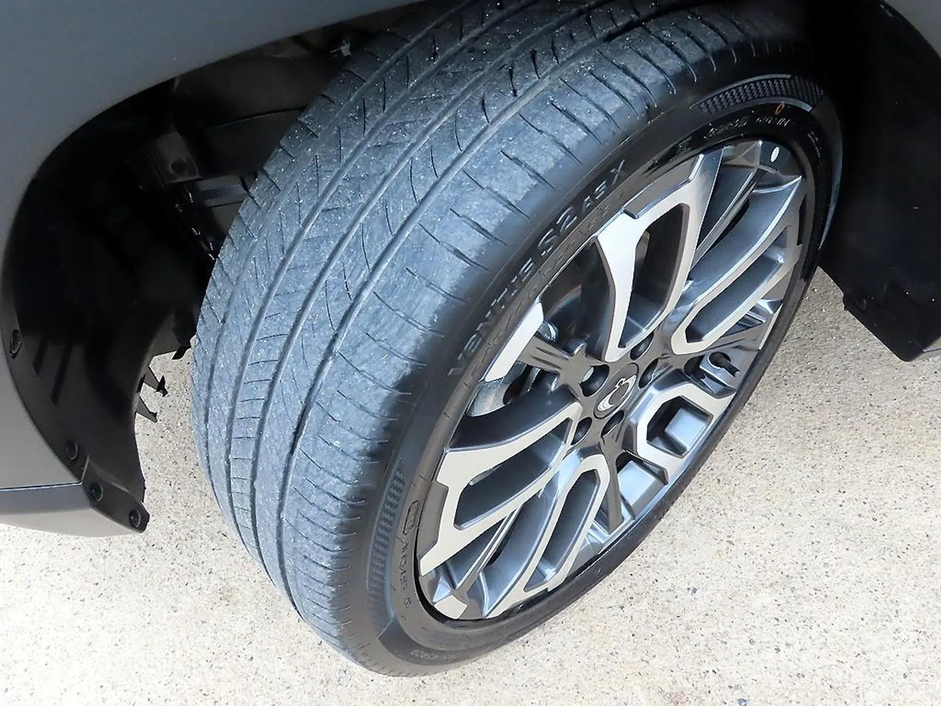 KG Mobility (SsangYong) Torres превью 20