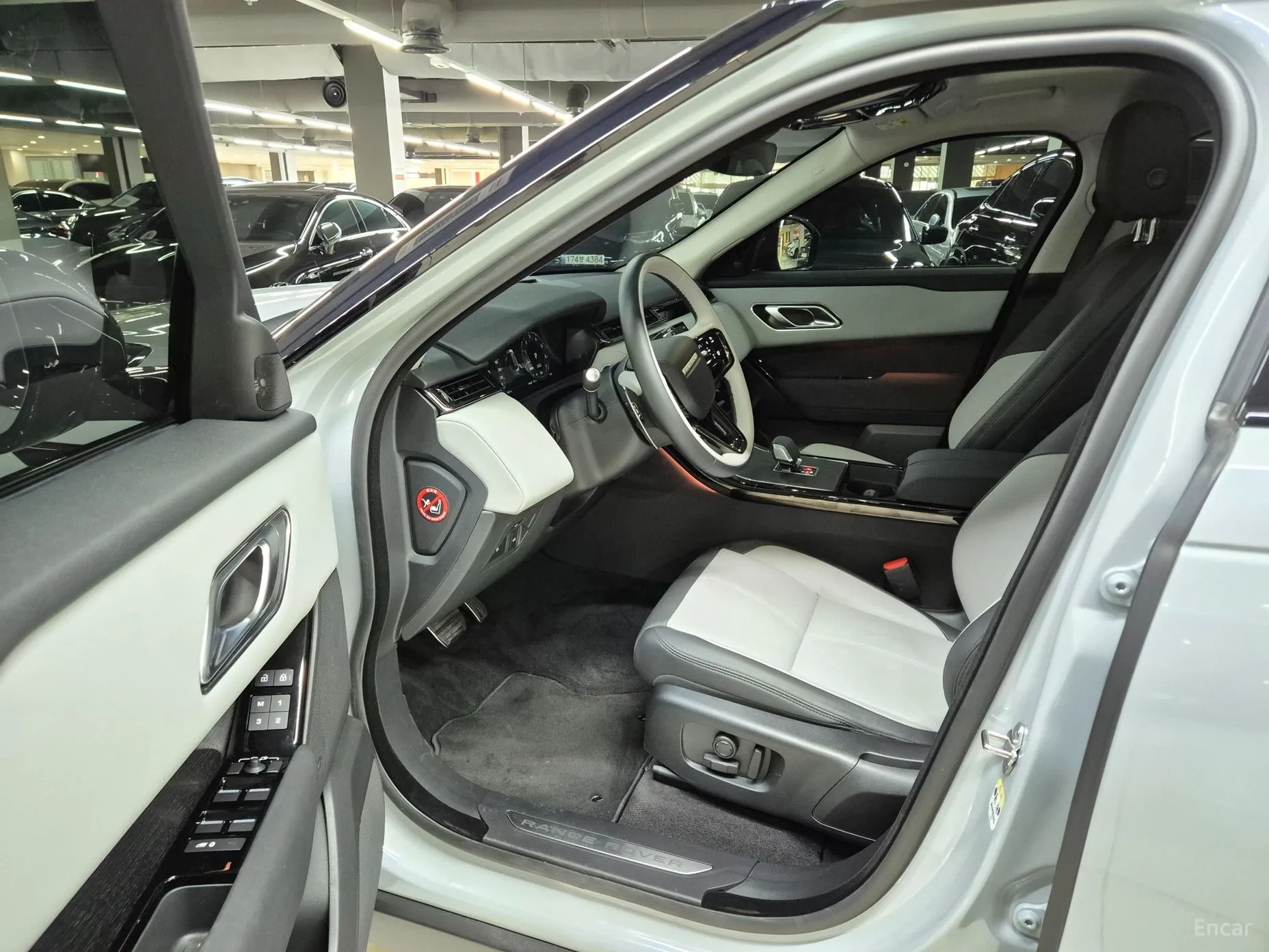 Land Rover Range Rover Bella превью 9
