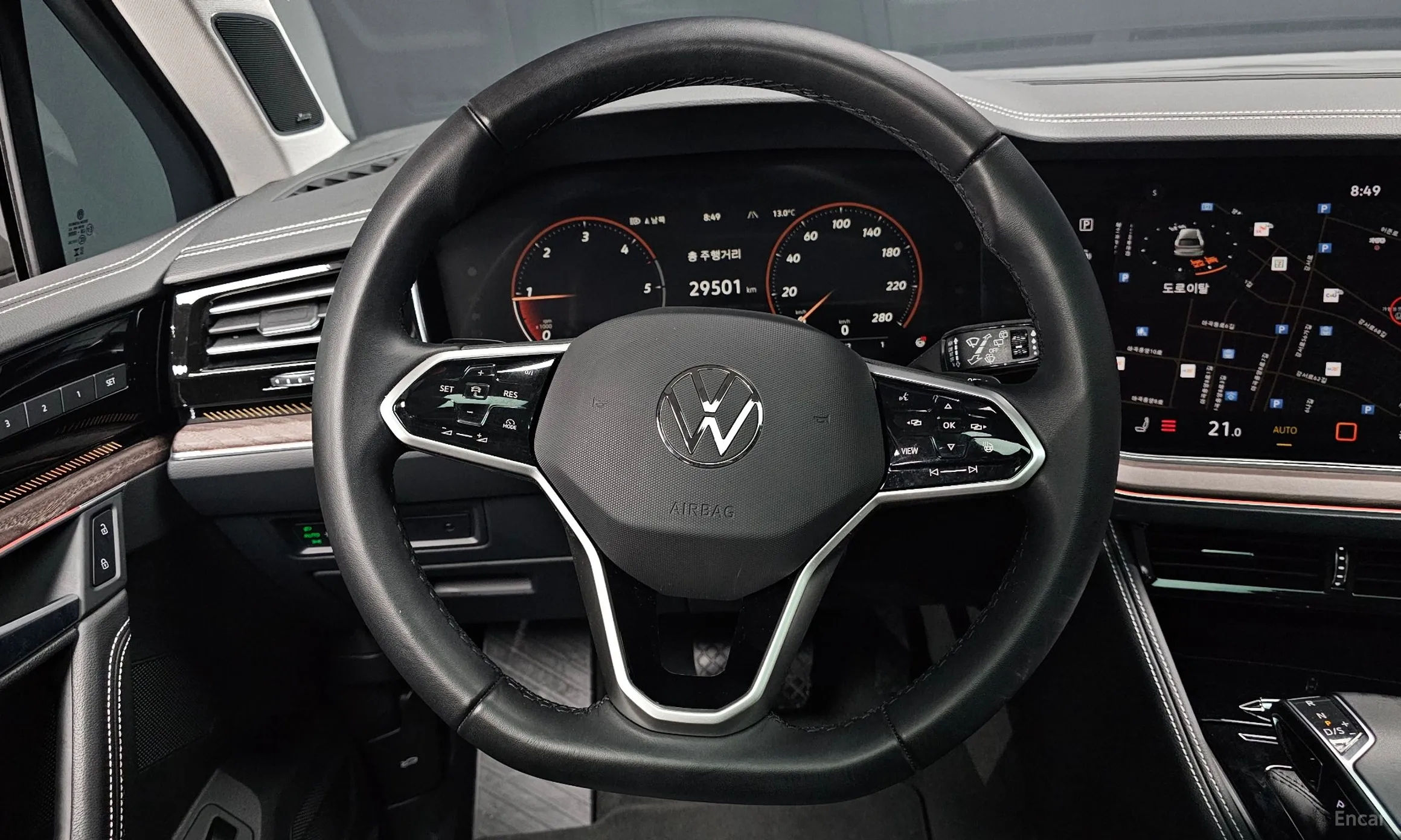 Volkswagen Touareg 3rd Generation превью 13