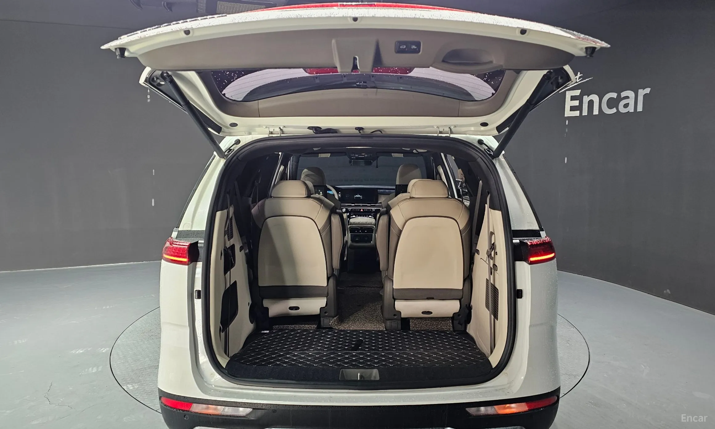 Kia Carnival Gen 4 превью 20
