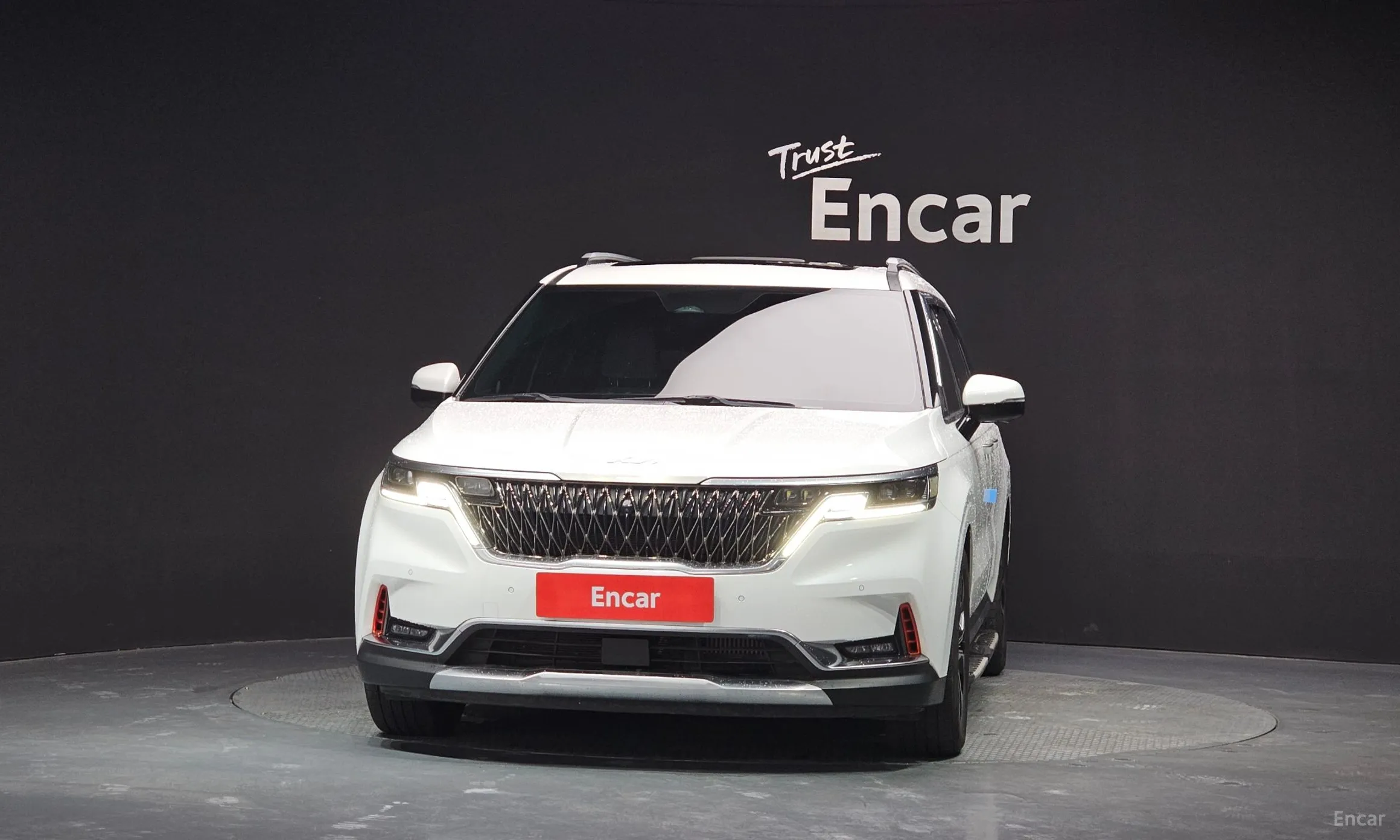 Kia Carnival Gen 4 превью 3