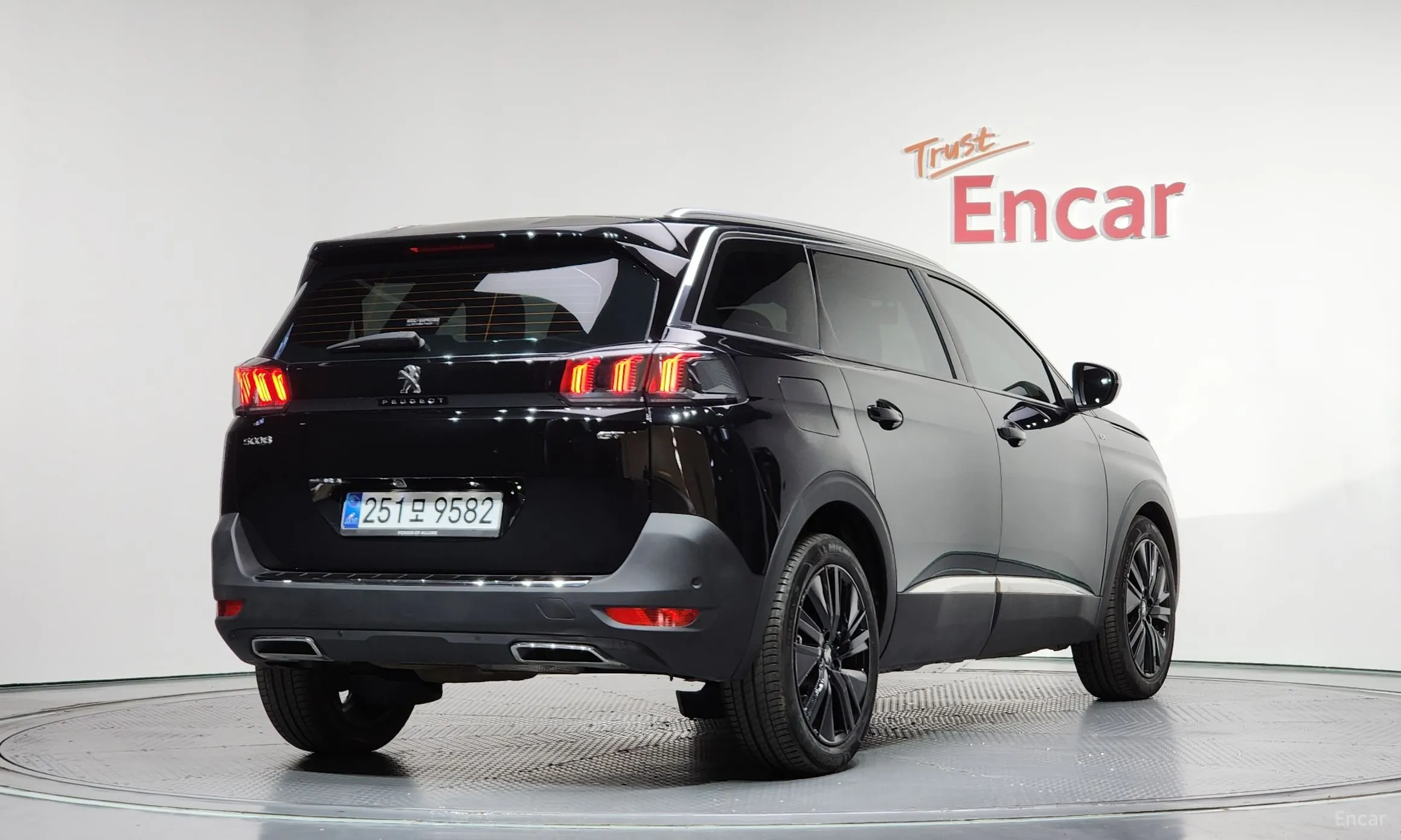 Peugeot 5008 2nd generation превью 2