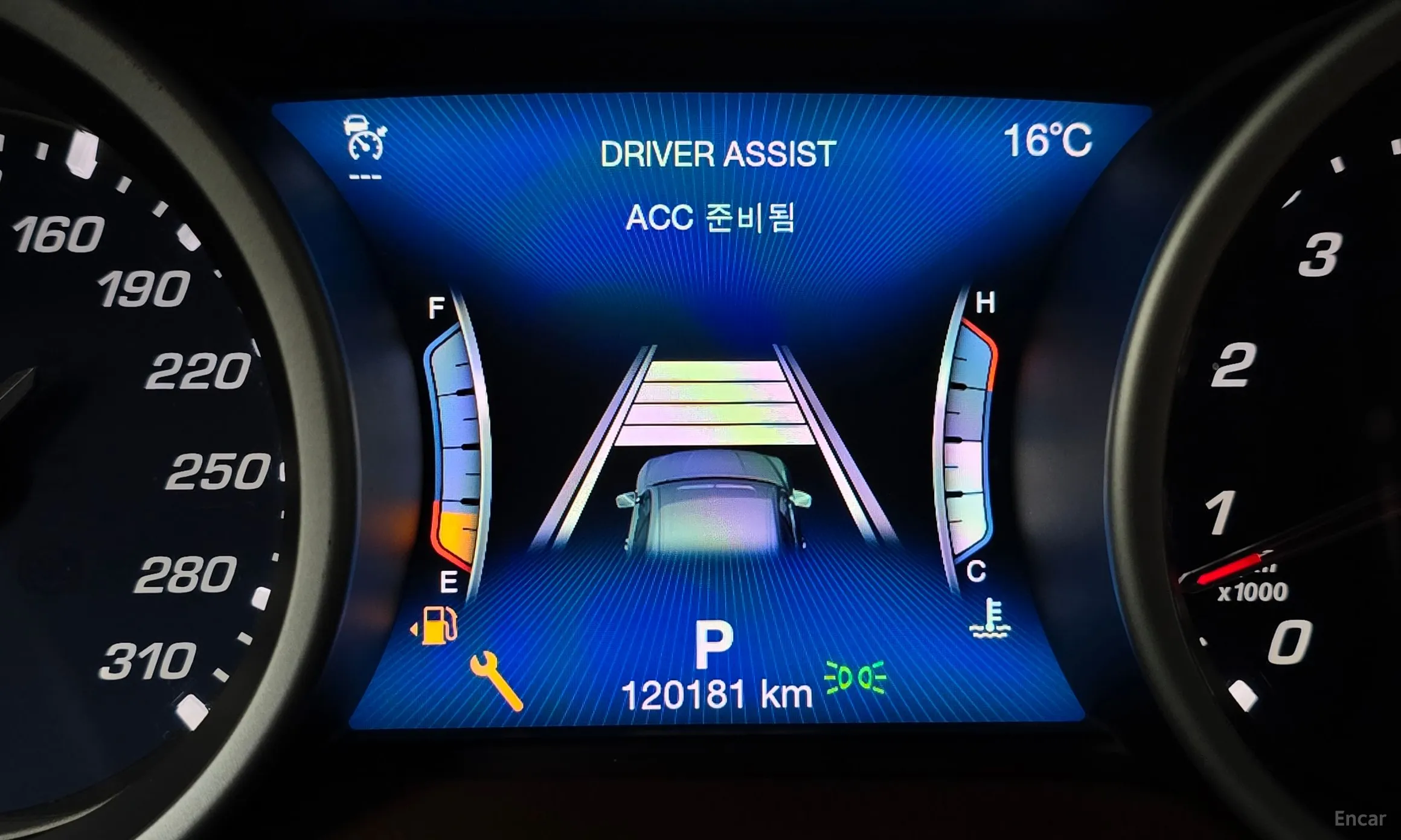 Maserati Ghibli превью 18