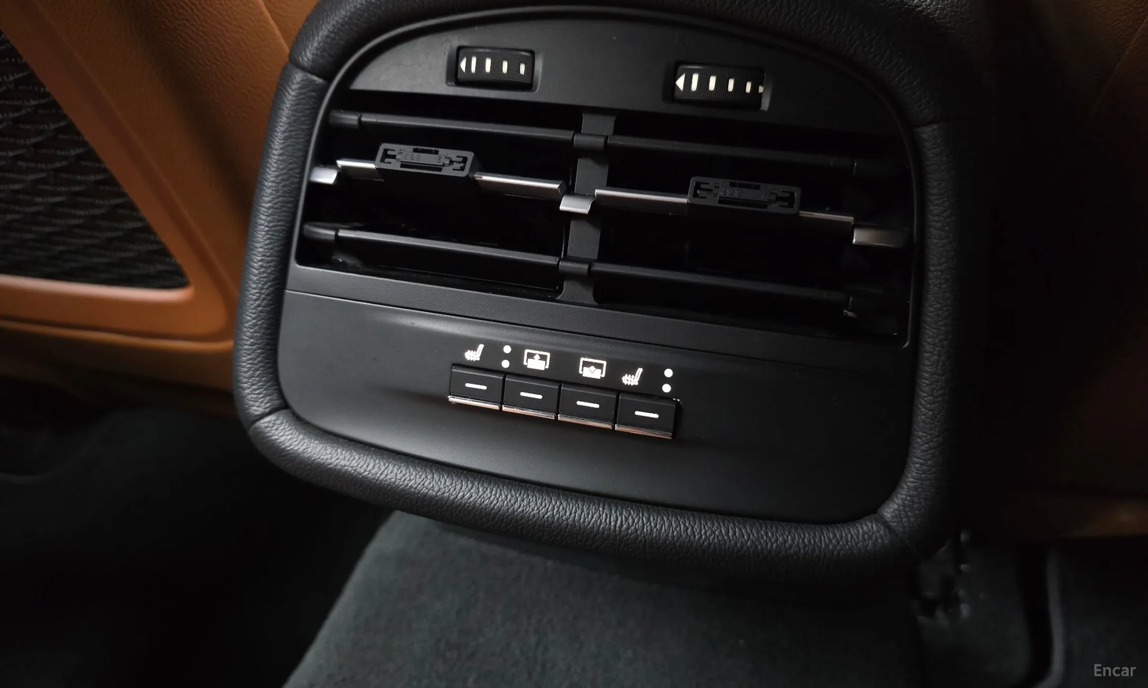 Maserati Ghibli превью 19