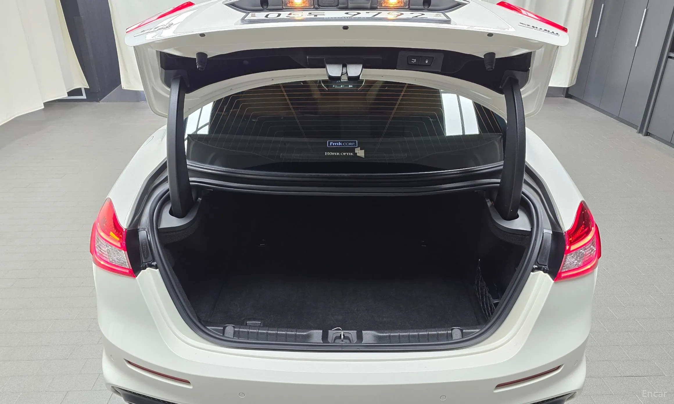 Maserati Ghibli превью 20