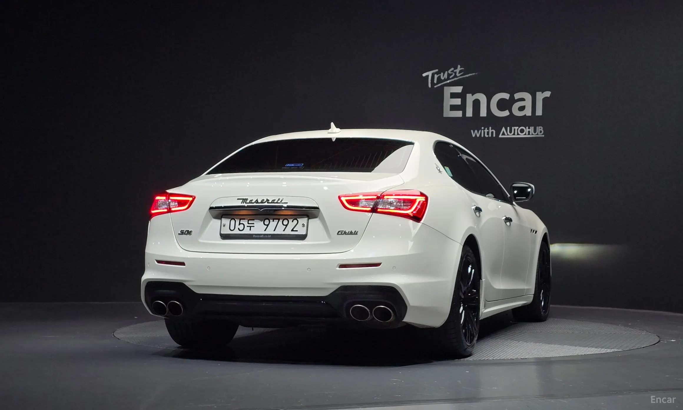 Maserati Ghibli превью 4