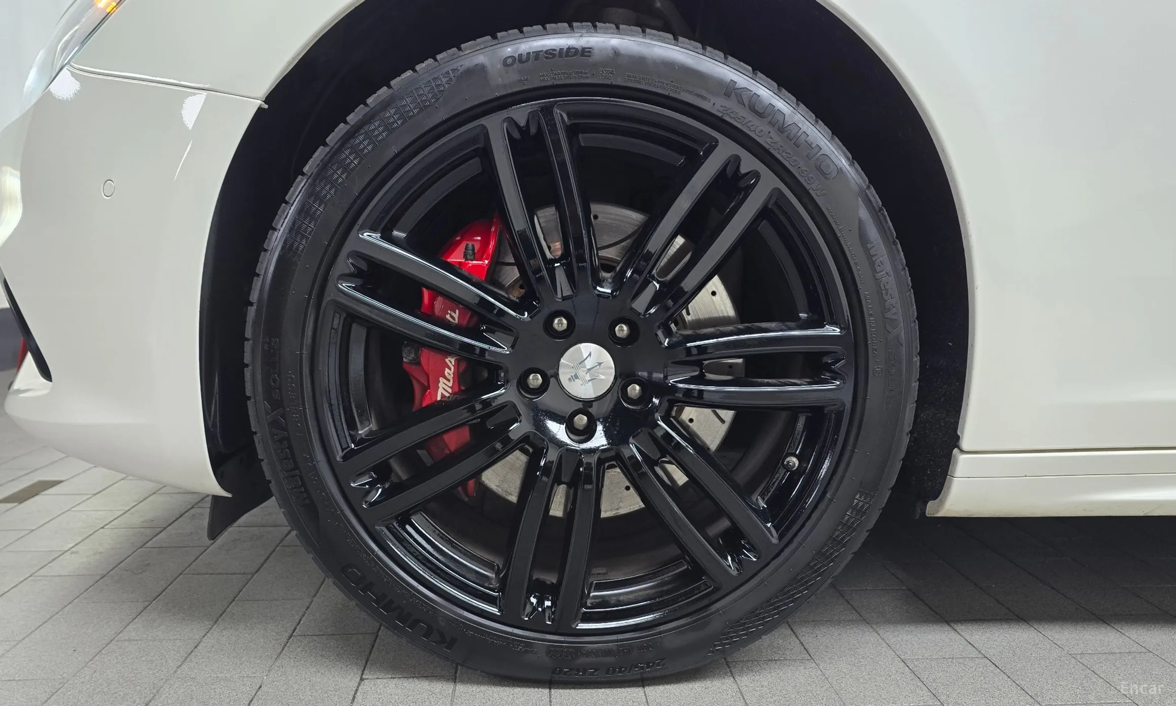 Maserati Ghibli превью 5