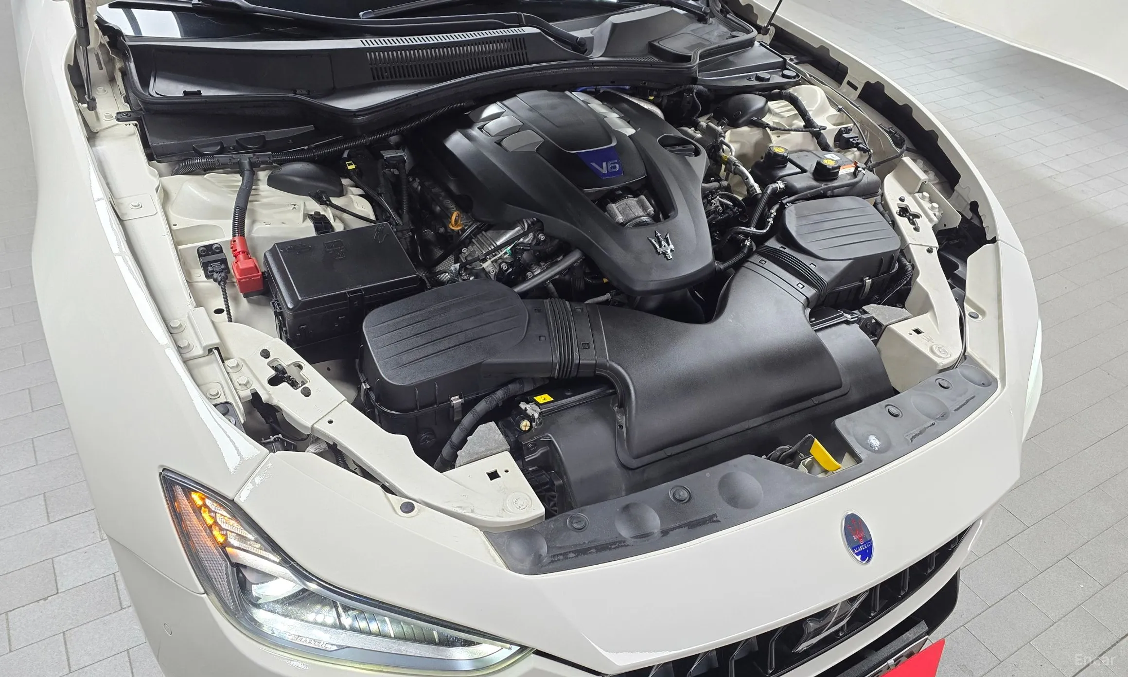 Maserati Ghibli превью 6
