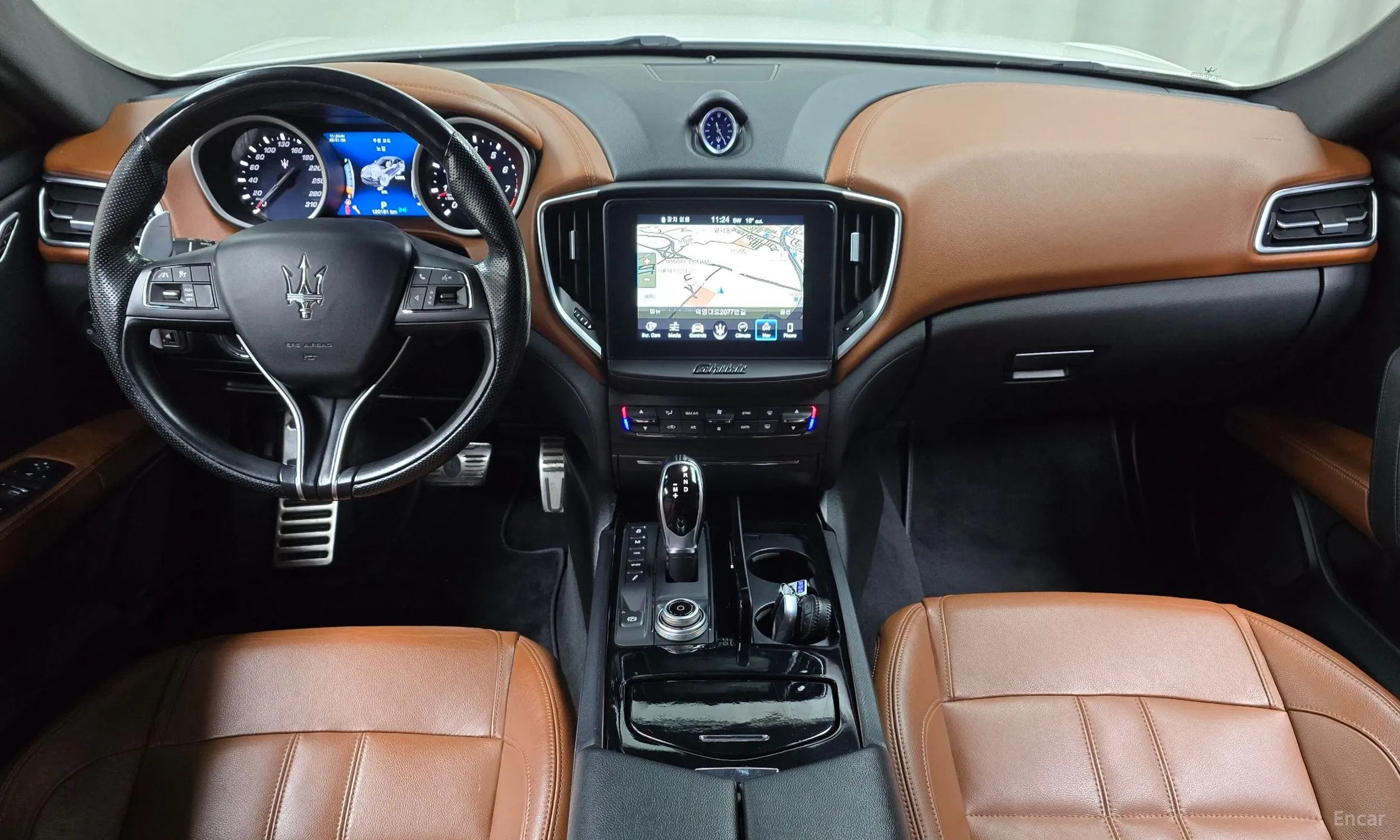Maserati Ghibli превью 7