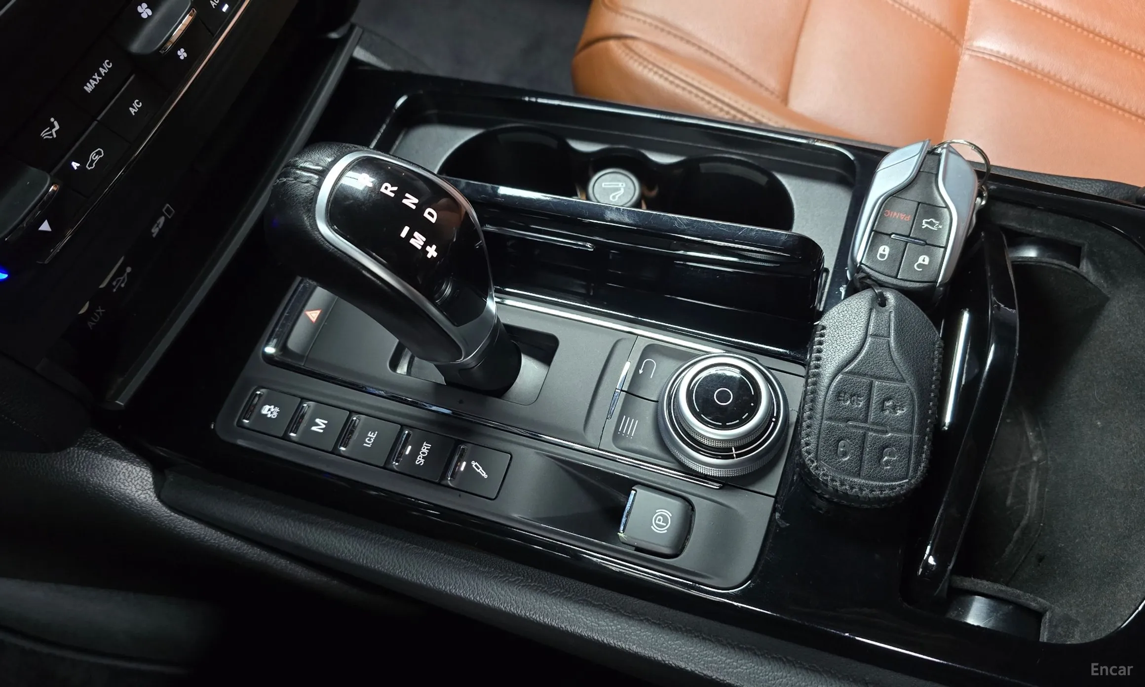 Maserati Ghibli превью 9