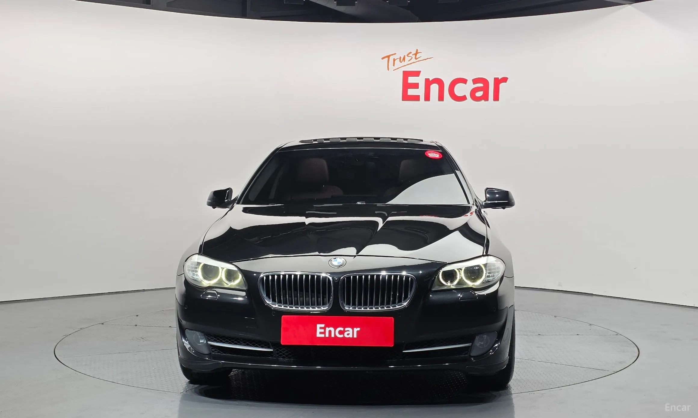 BMW 5 Series (F10) превью 3