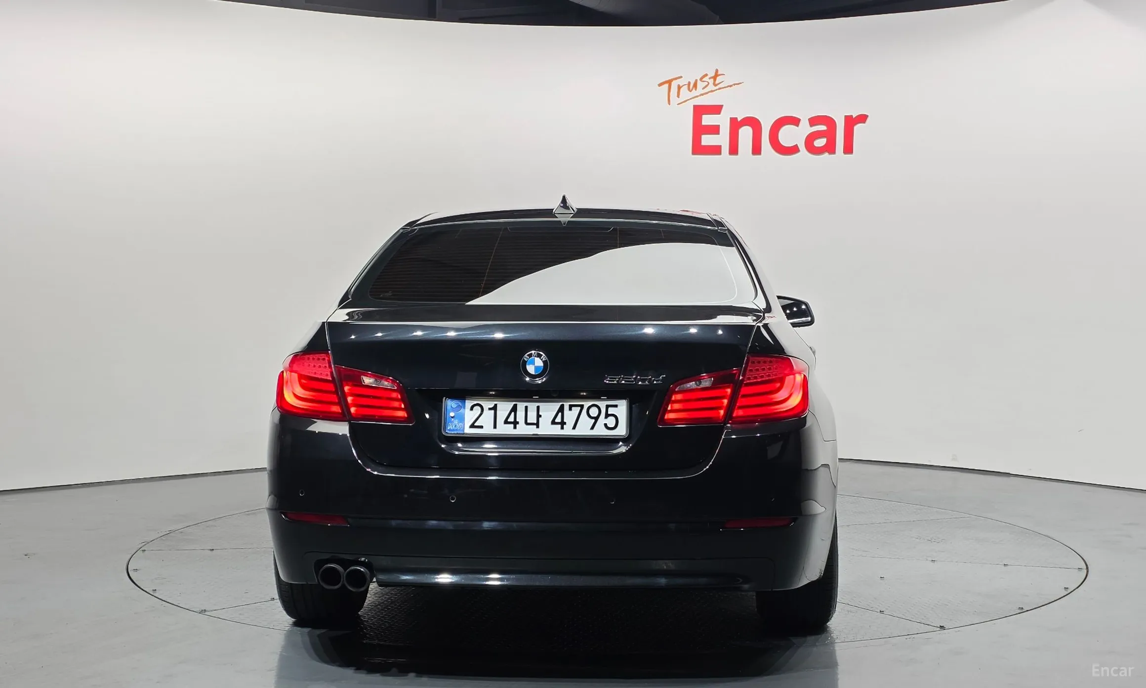 BMW 5 Series (F10) превью 4