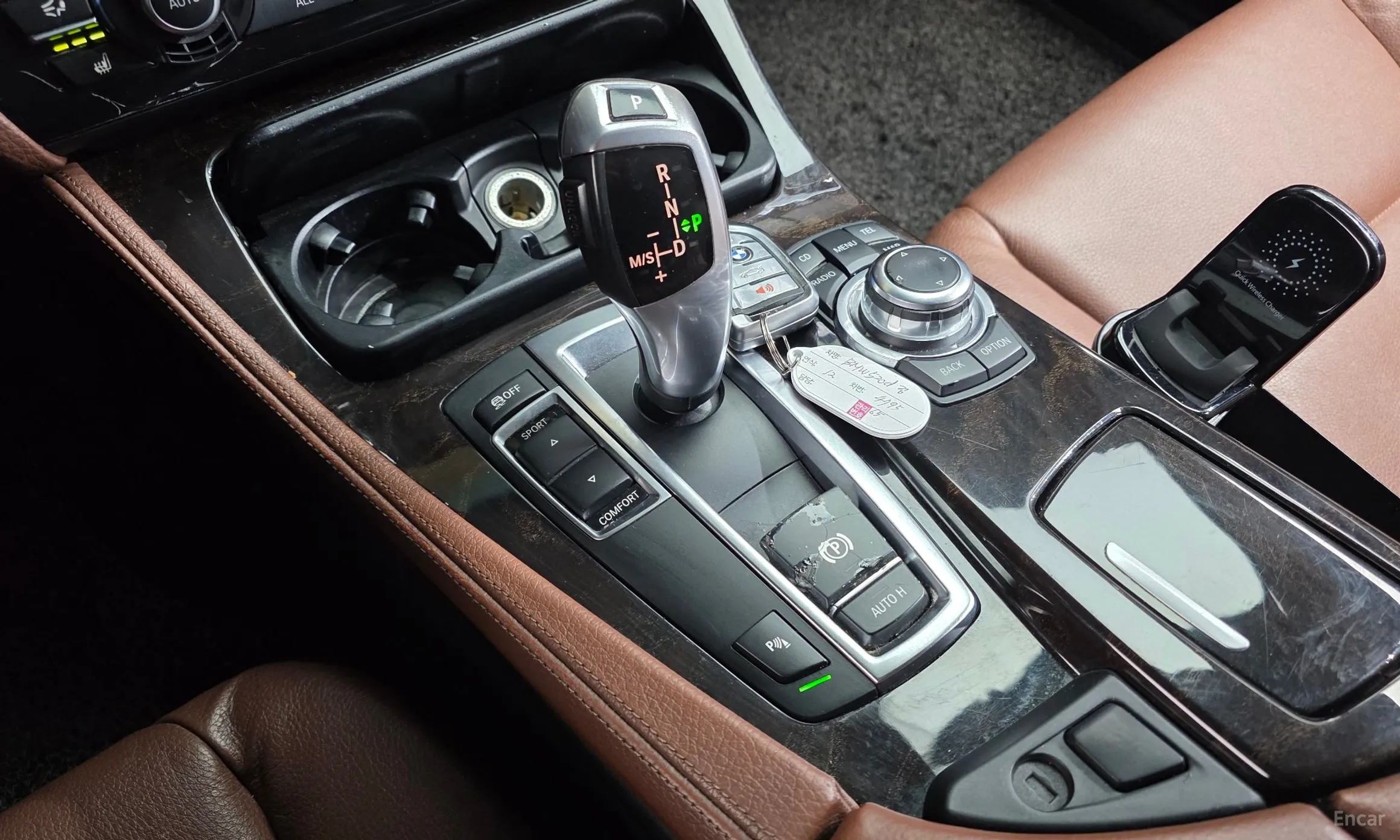 BMW 5 Series (F10) превью 9