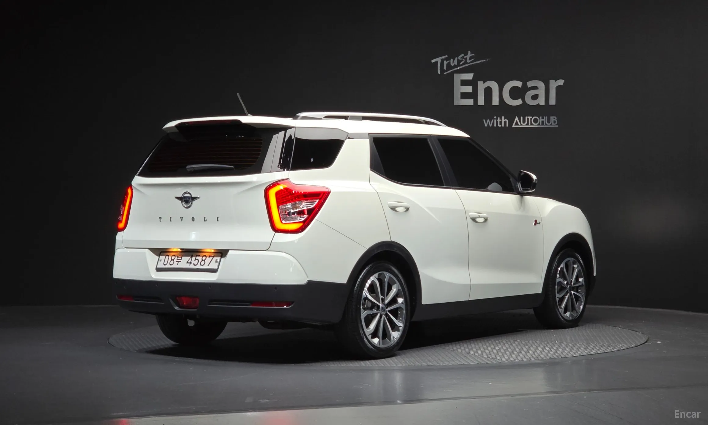 KG Mobility (SsangYong) Tivoli Air превью 2