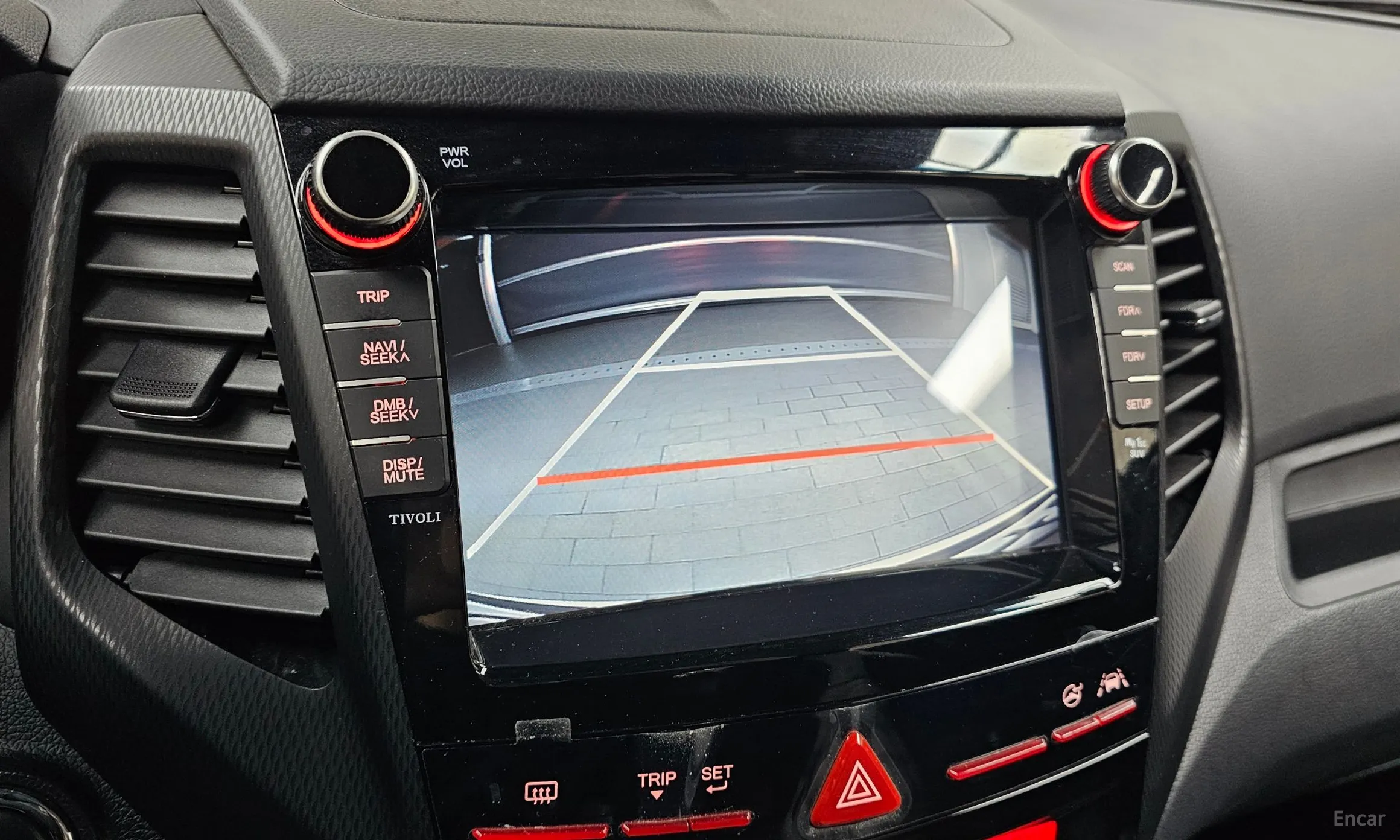 KG Mobility (SsangYong) Tivoli Air превью 17
