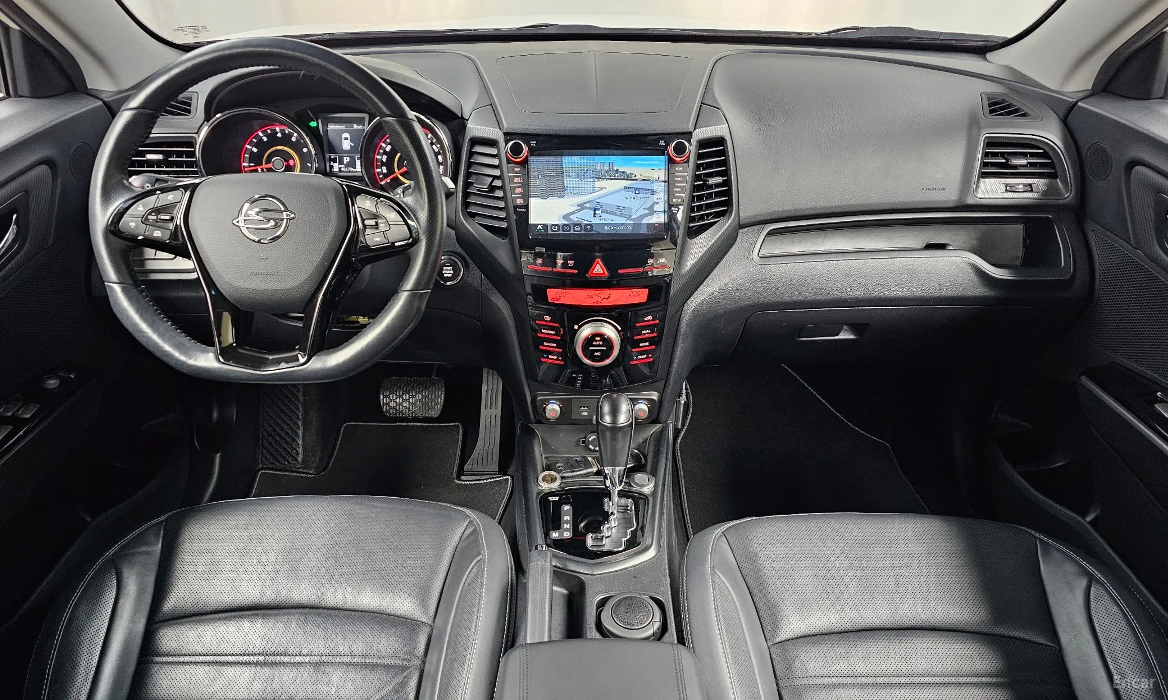 KG Mobility (SsangYong) Tivoli Air превью 7