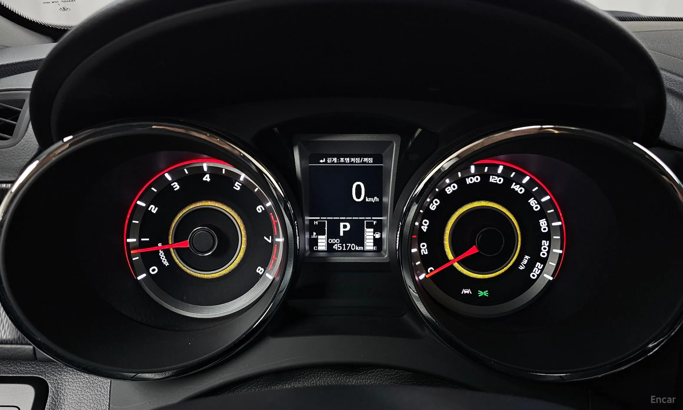 KG Mobility (SsangYong) Tivoli Air превью 8