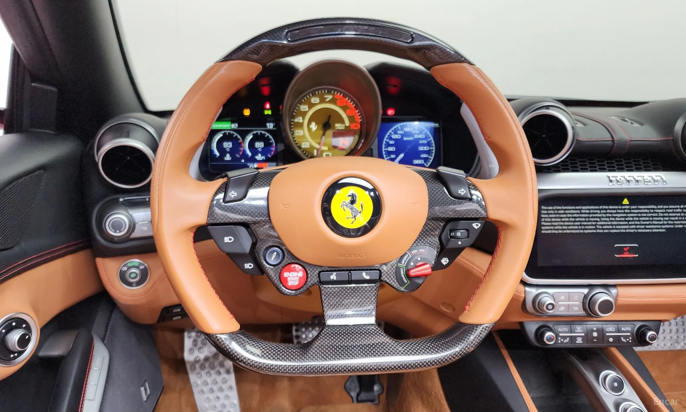 Ferrari Portofino превью 13