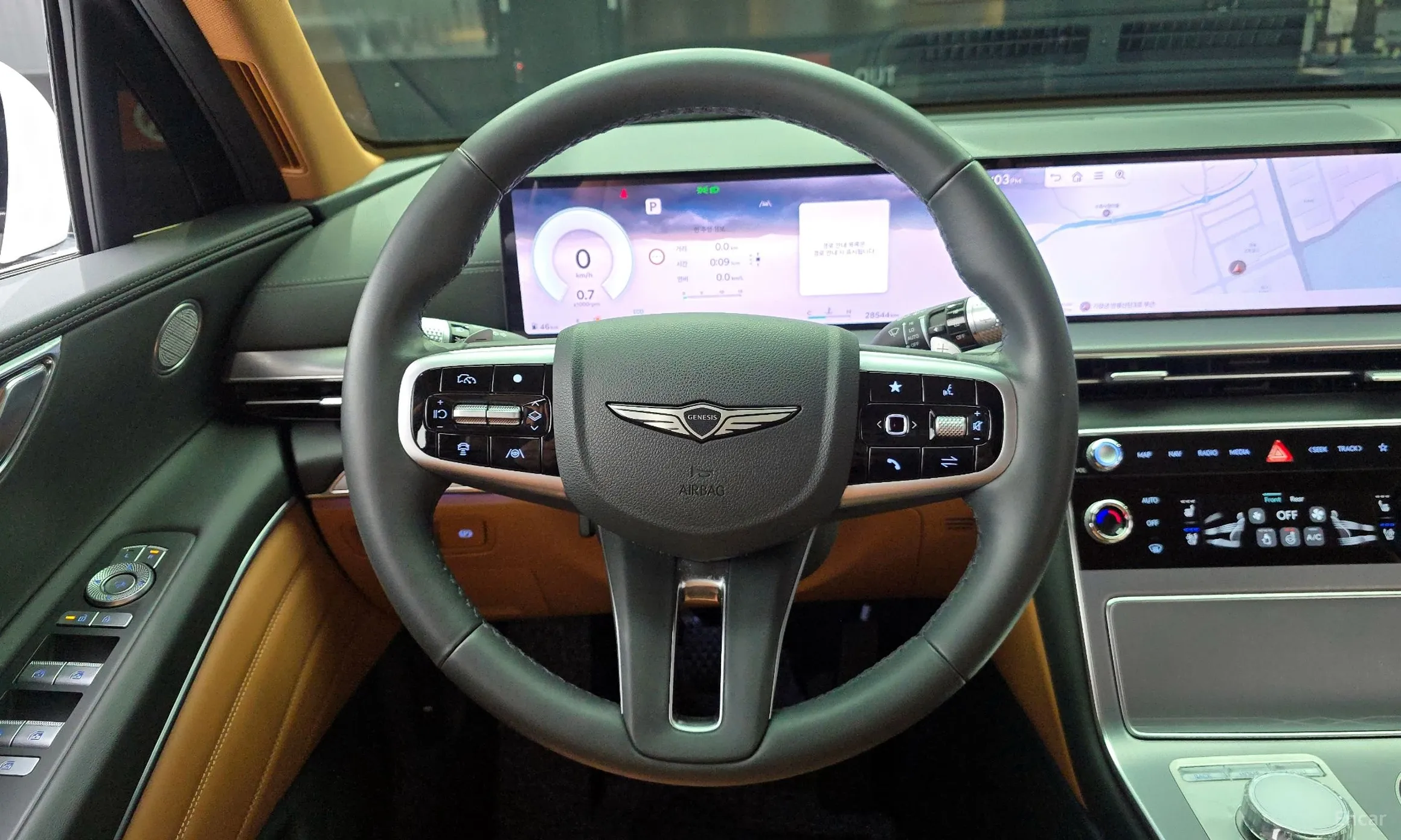Genesis GV80 превью 13