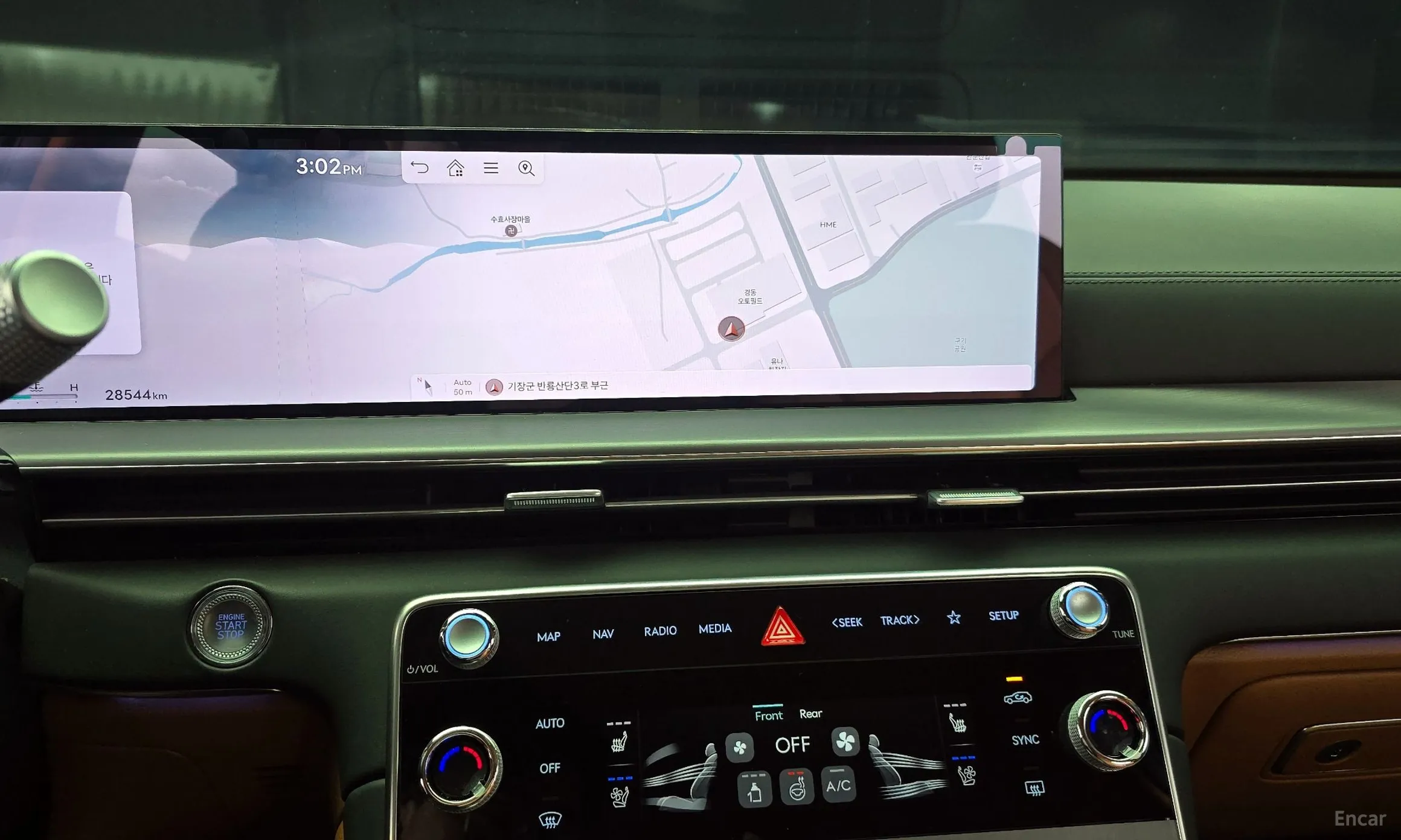 Genesis GV80 превью 16