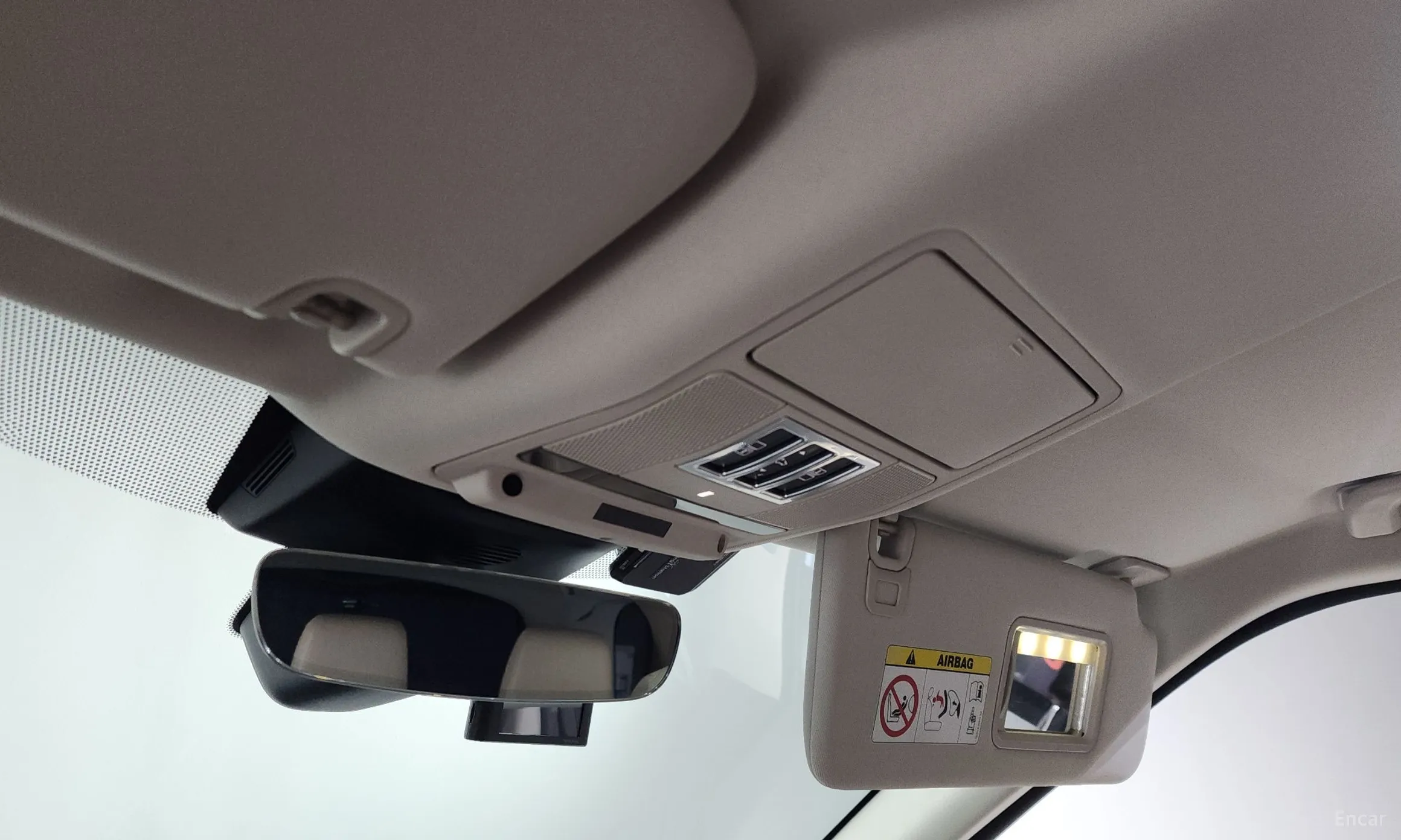 Land Rover Discovery 5 превью 17