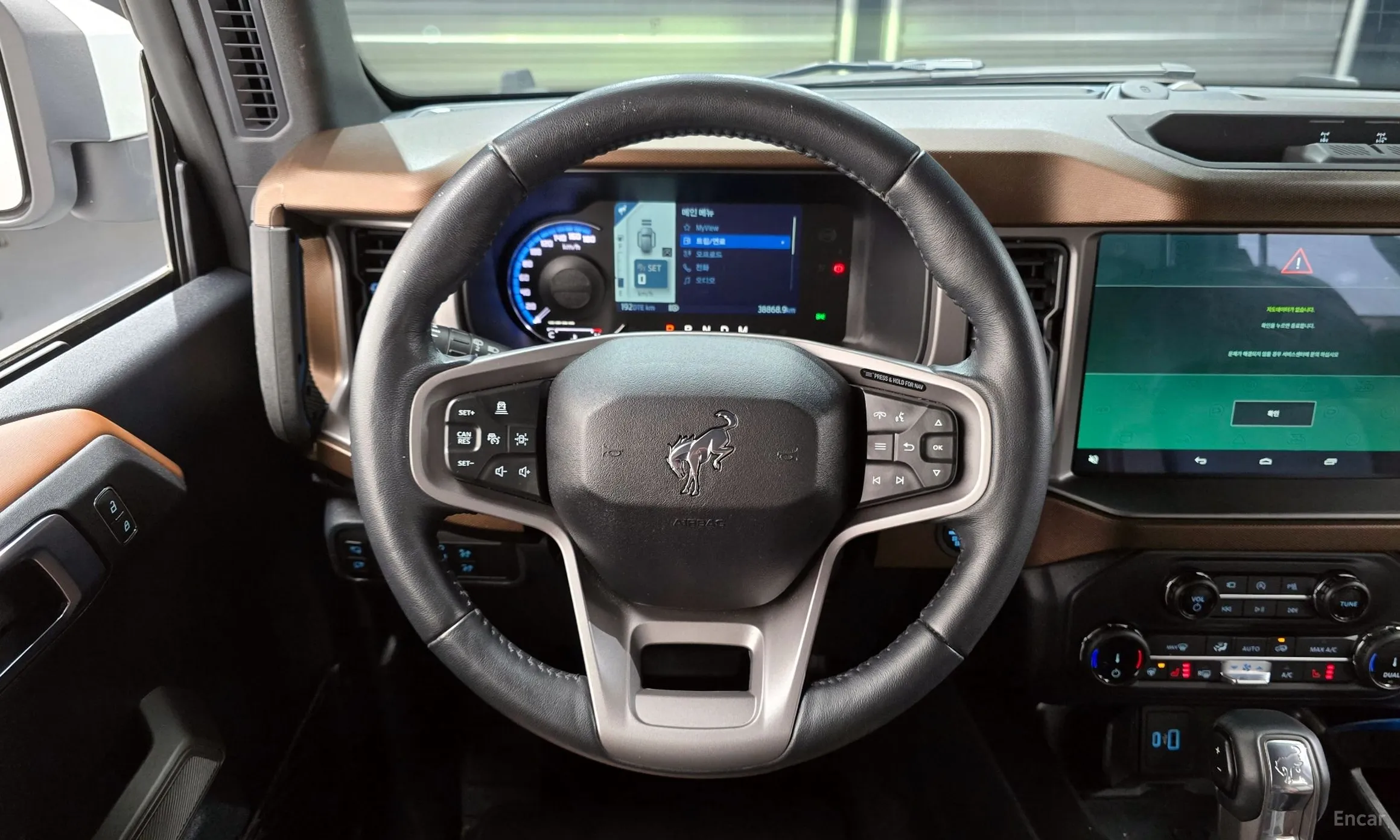 Ford Bronco 6th Generation превью 14