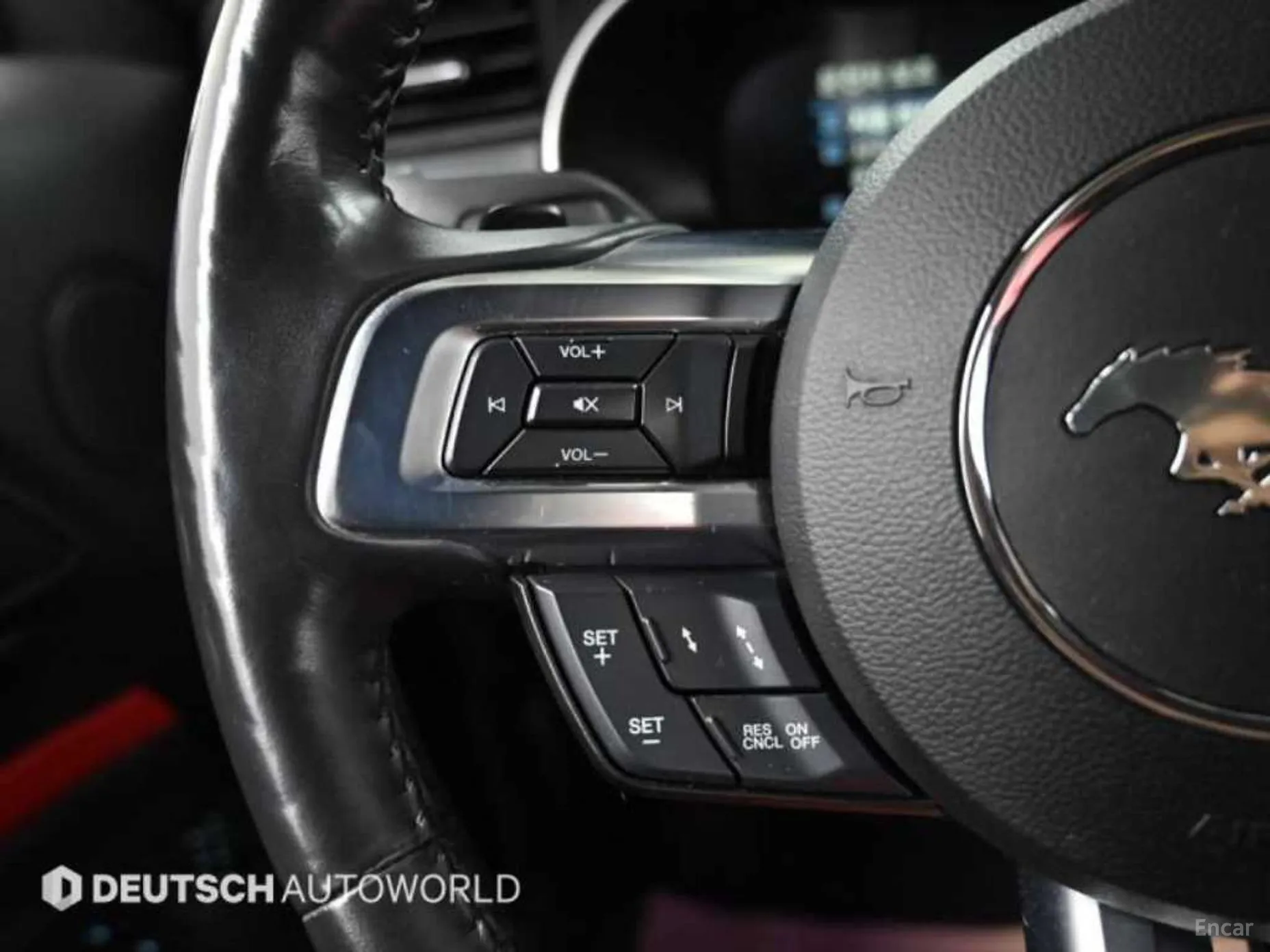 Ford Mustang превью 17