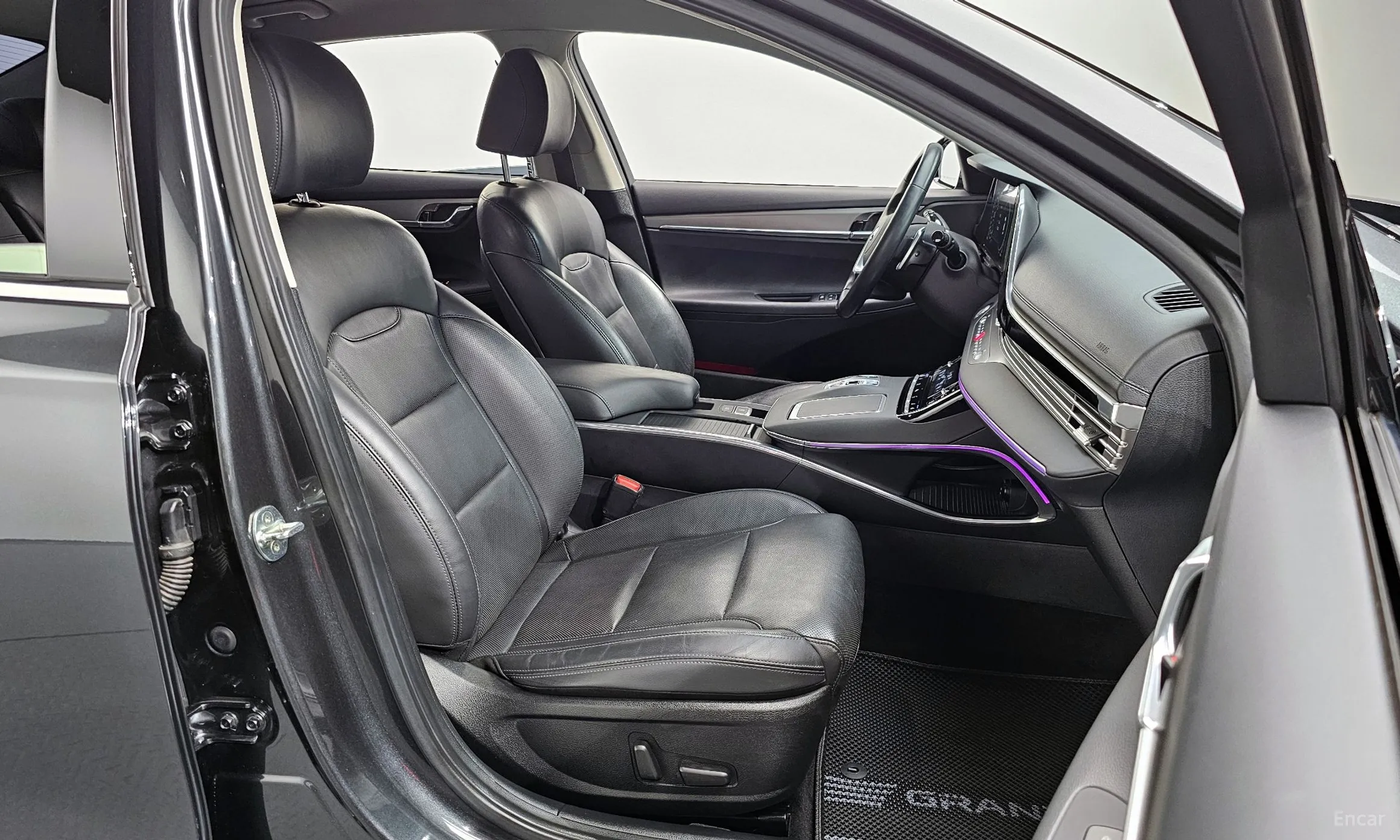Hyundai Grandeur IG превью 10