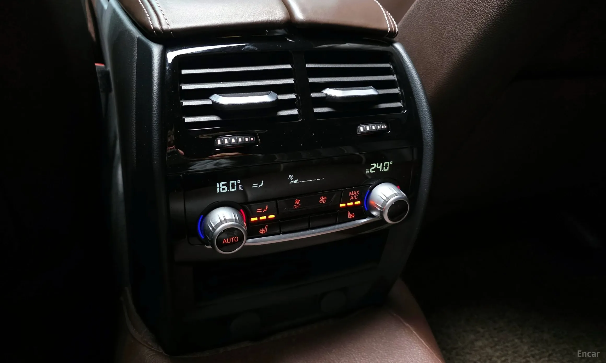 BMW 5 Series (G30) превью 18