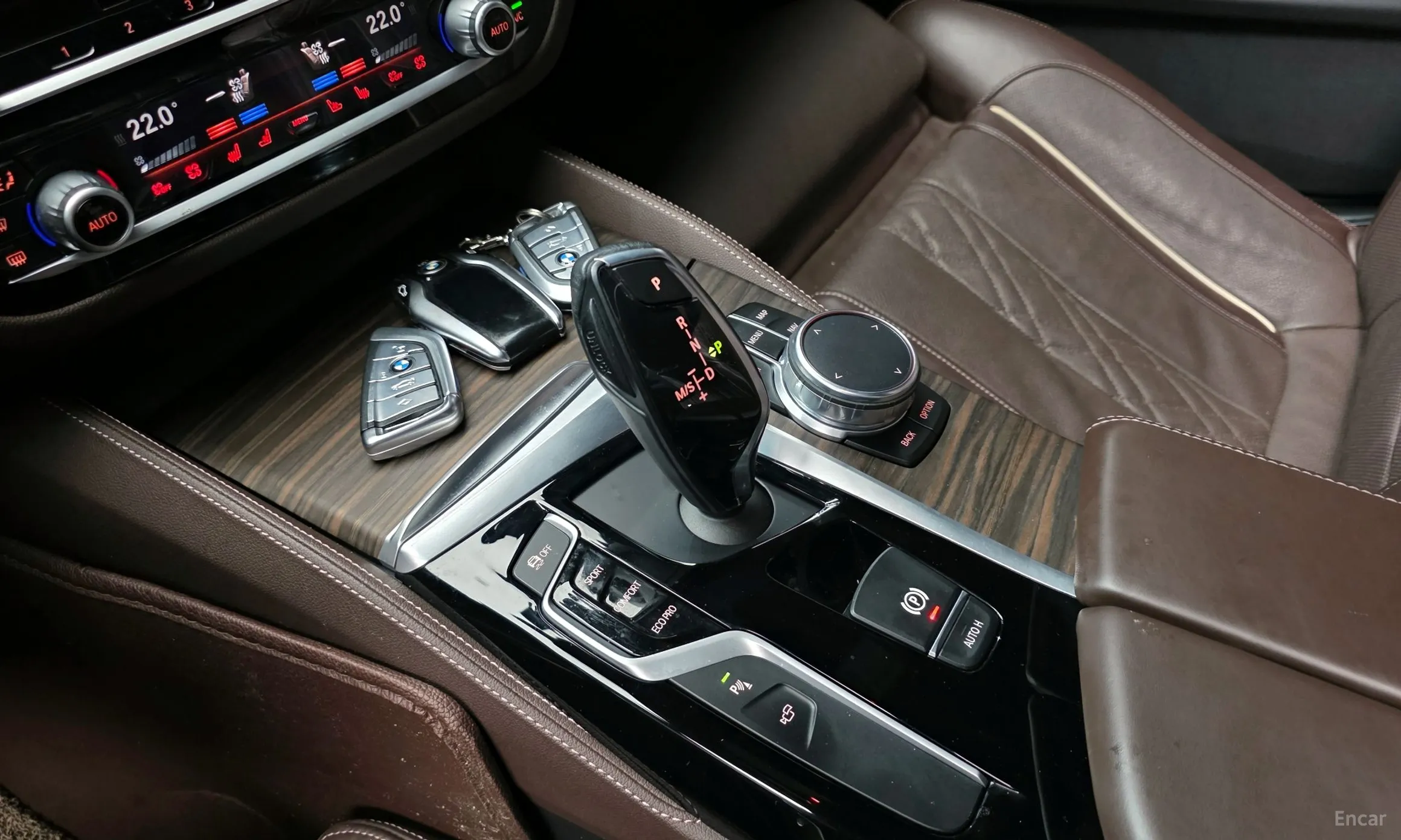 BMW 5 Series (G30) превью 9