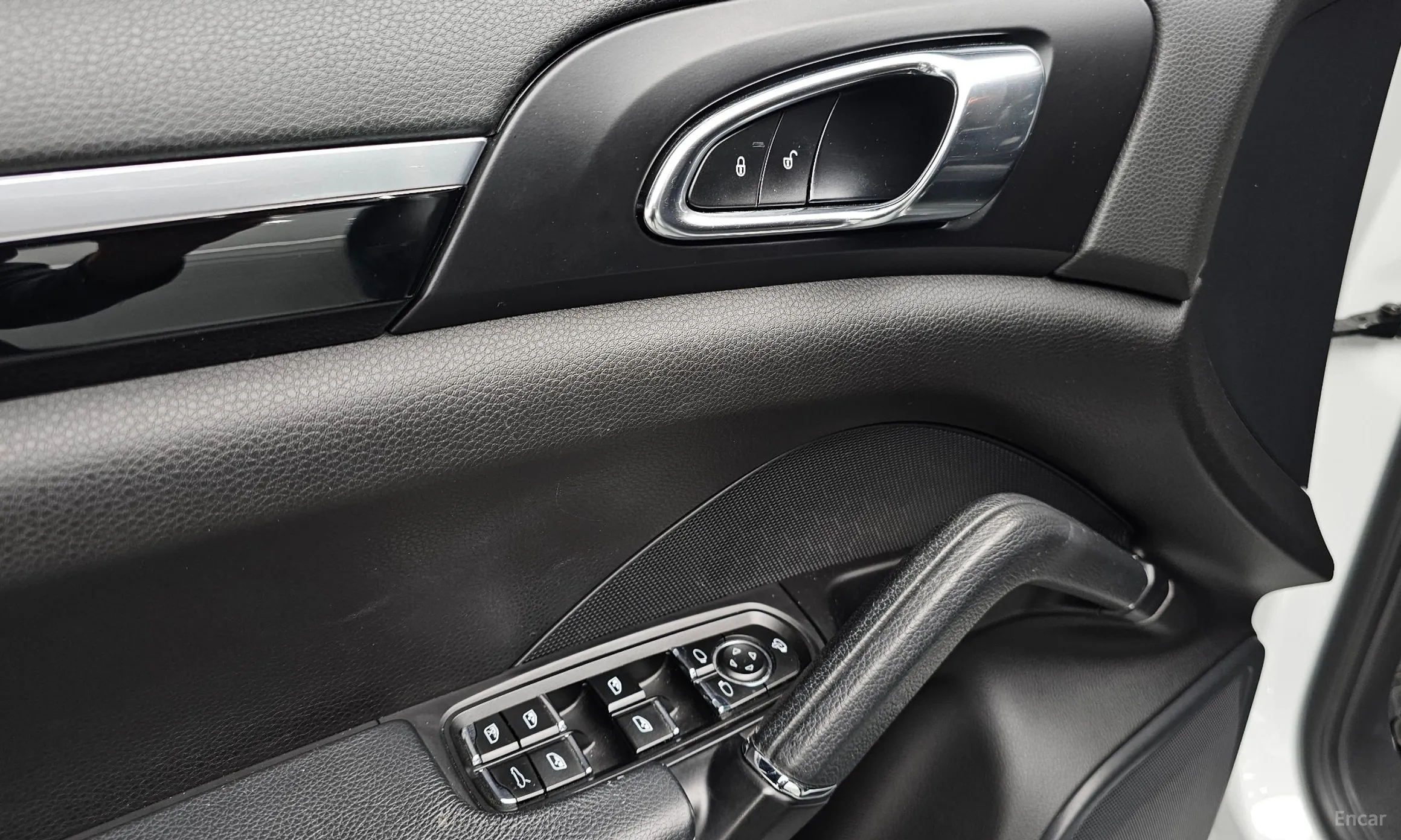 Porsche New Cayenne превью 17
