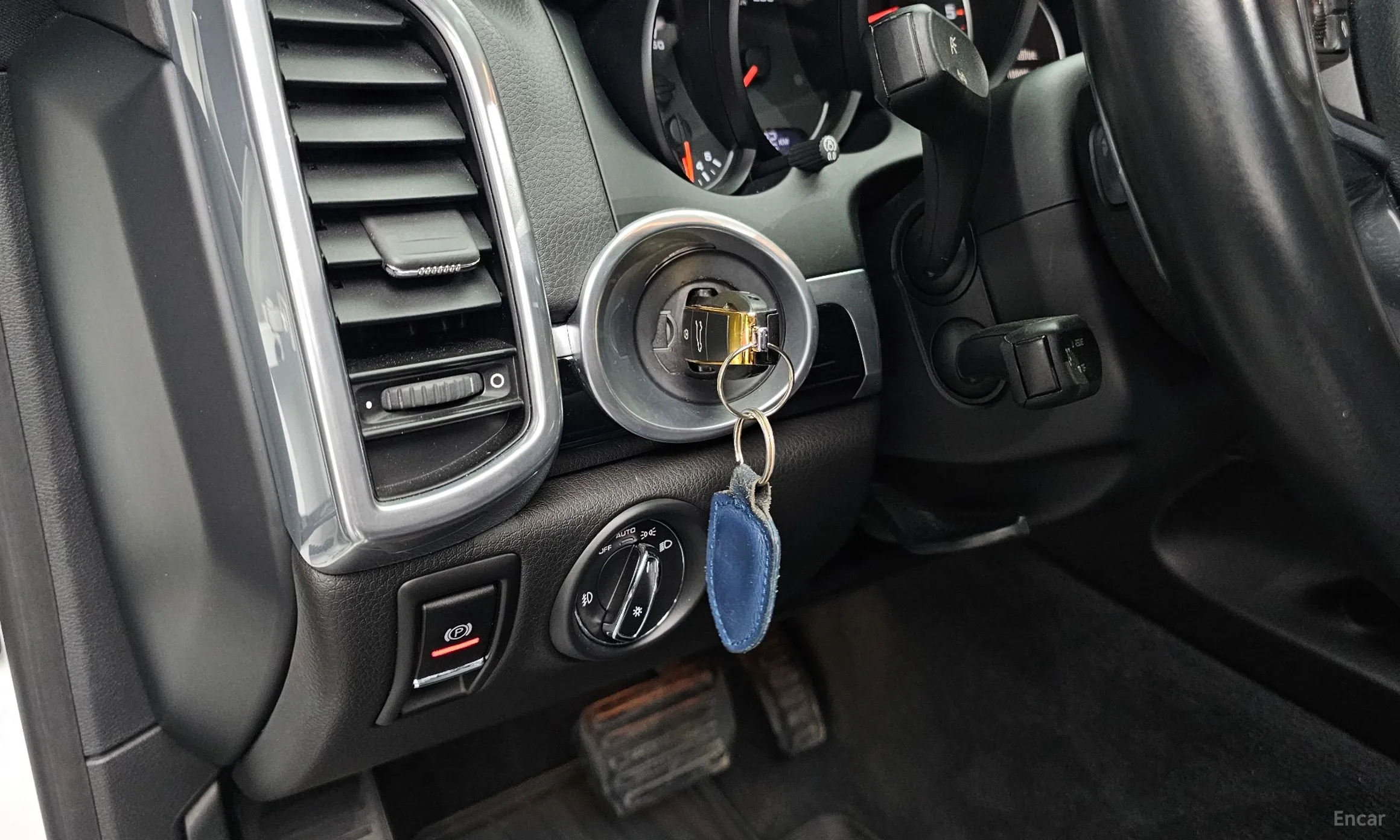 Porsche New Cayenne превью 18