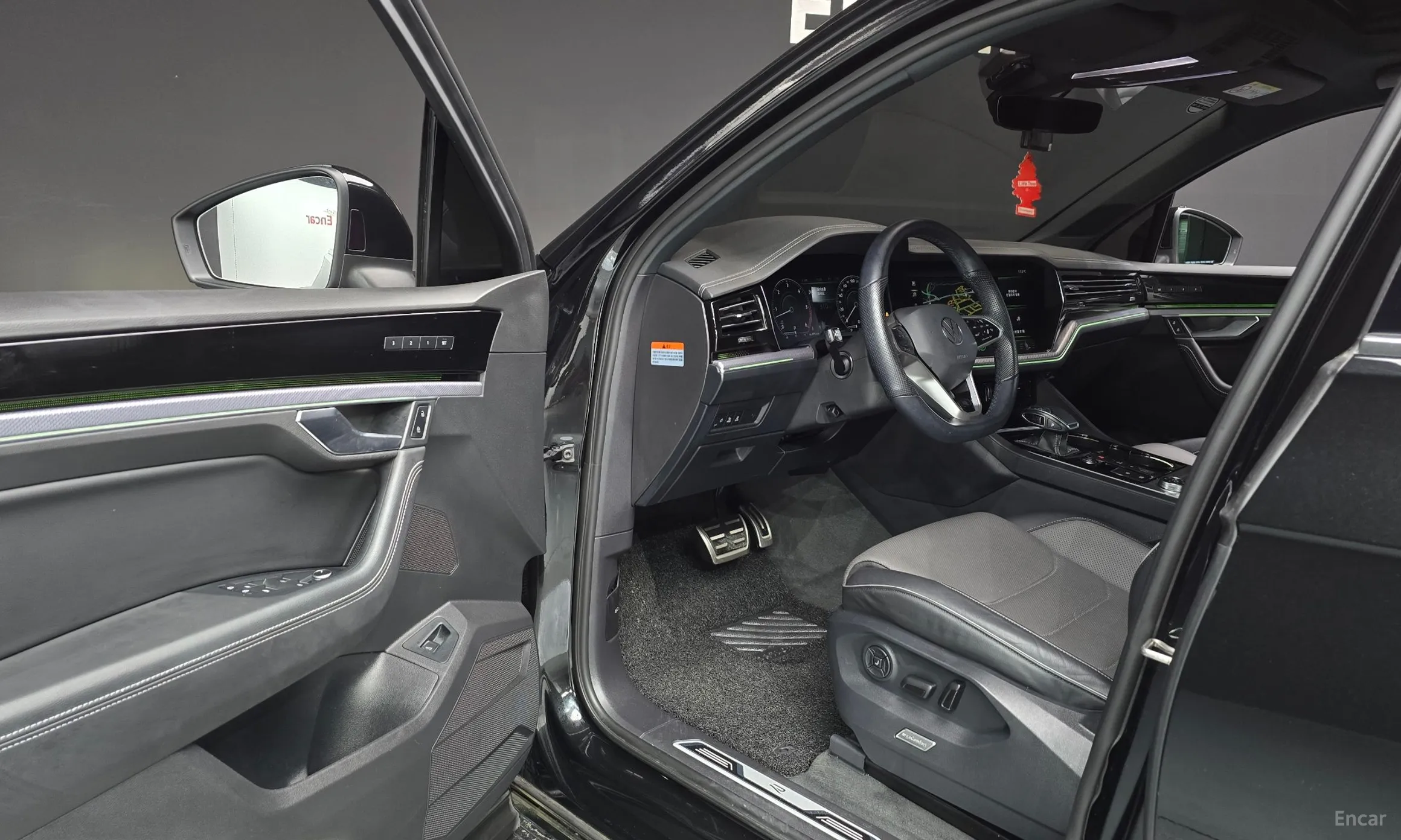 Volkswagen Touareg 3rd Generation превью 10