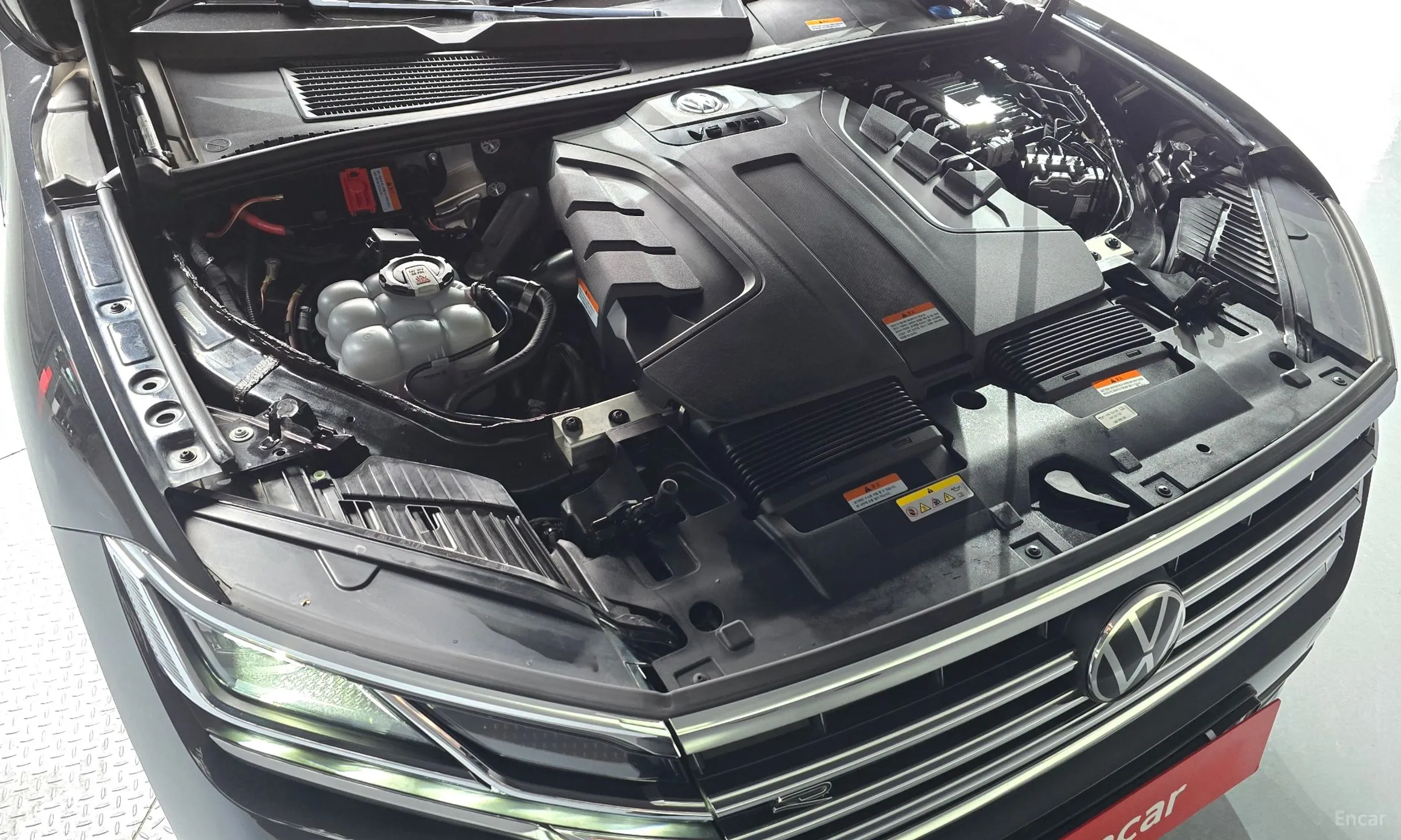 Volkswagen Touareg 3rd Generation превью 6