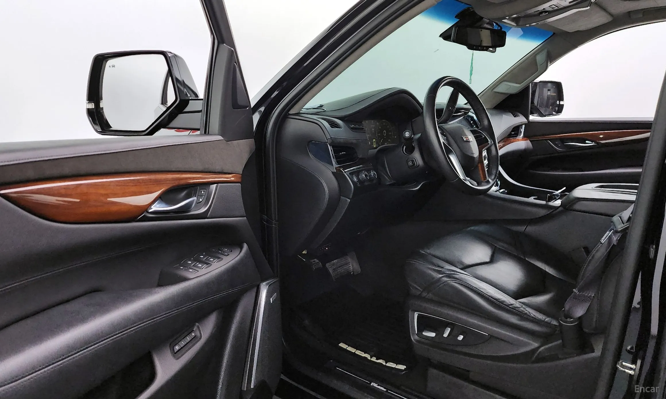 Cadillac Escalade превью 10