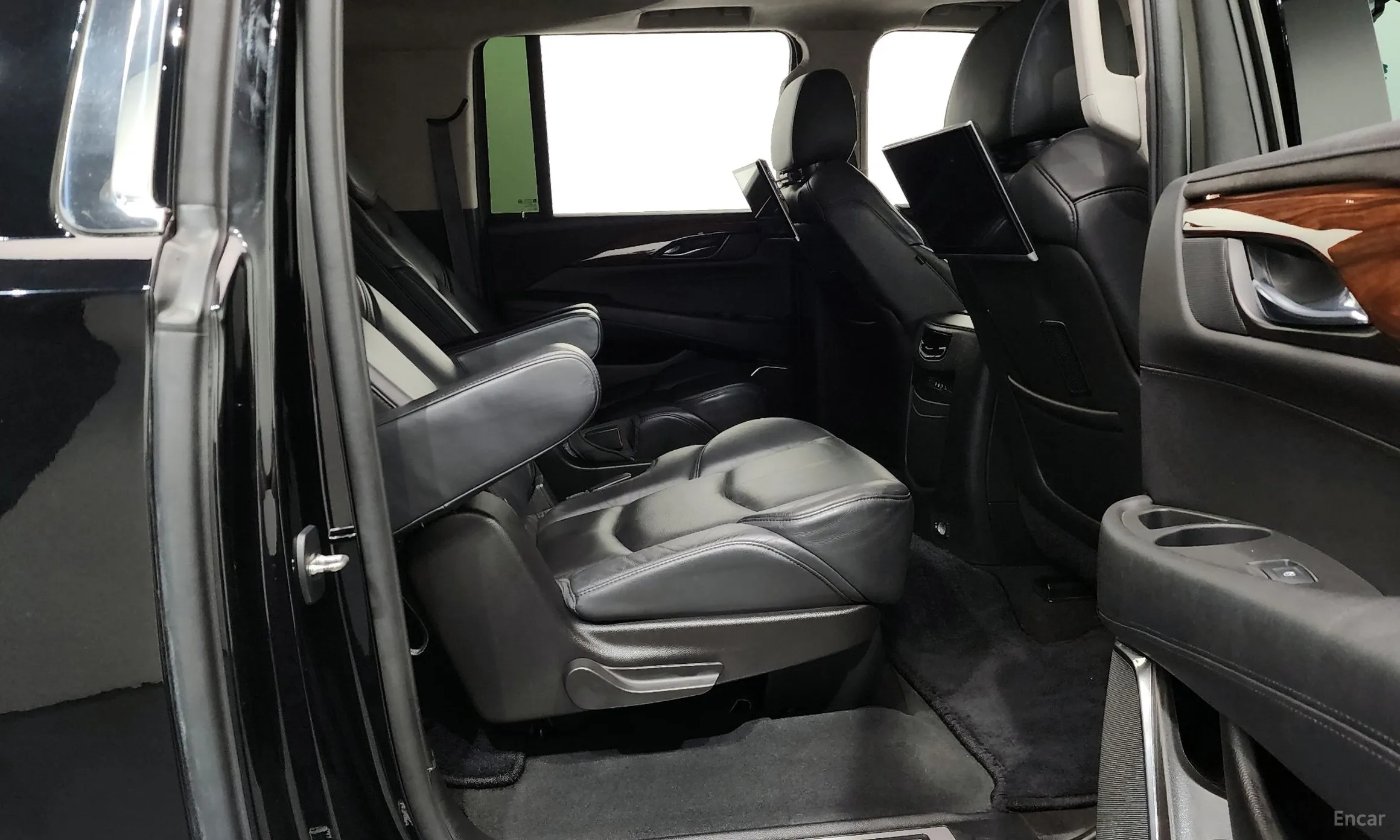 Cadillac Escalade превью 12