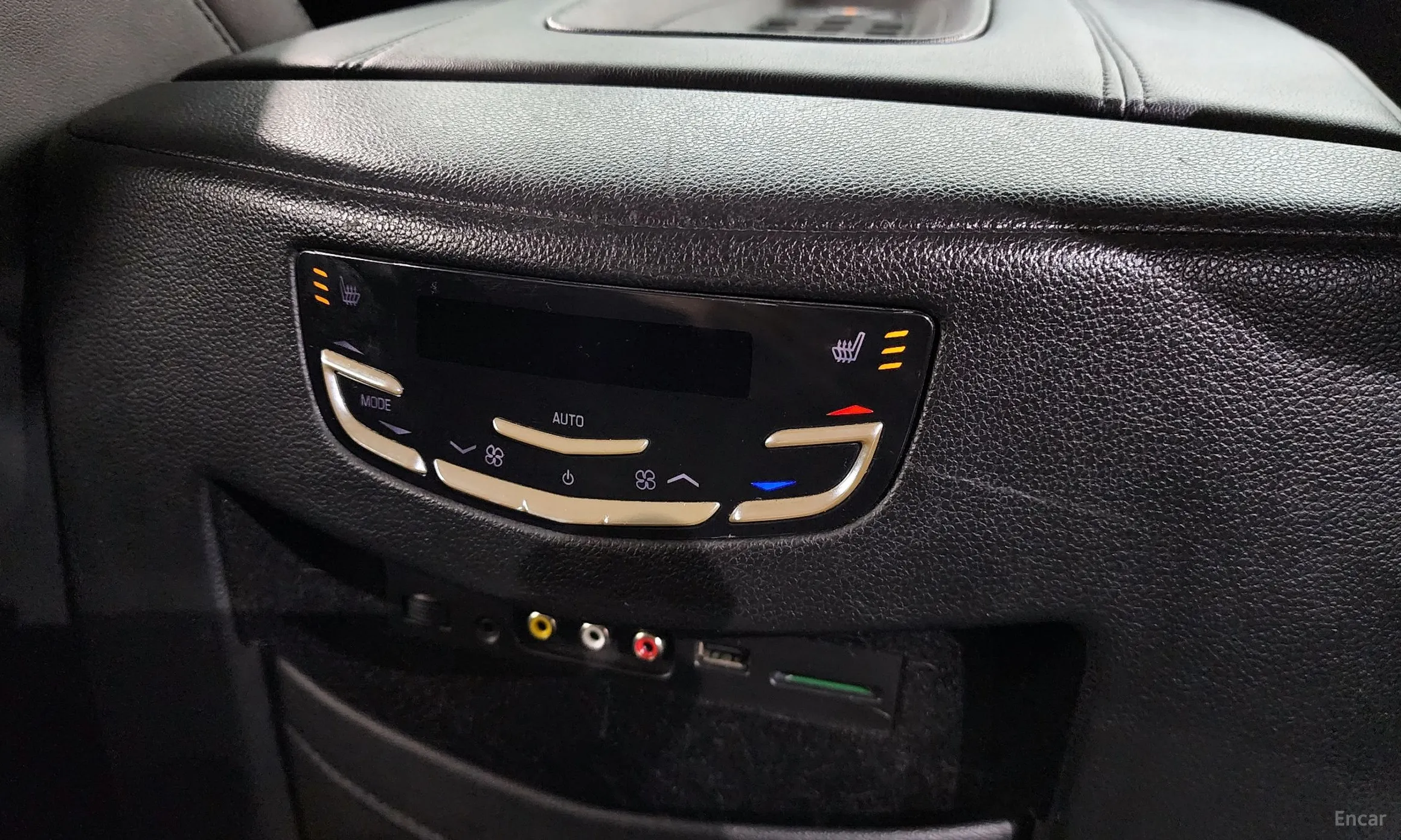 Cadillac Escalade превью 19