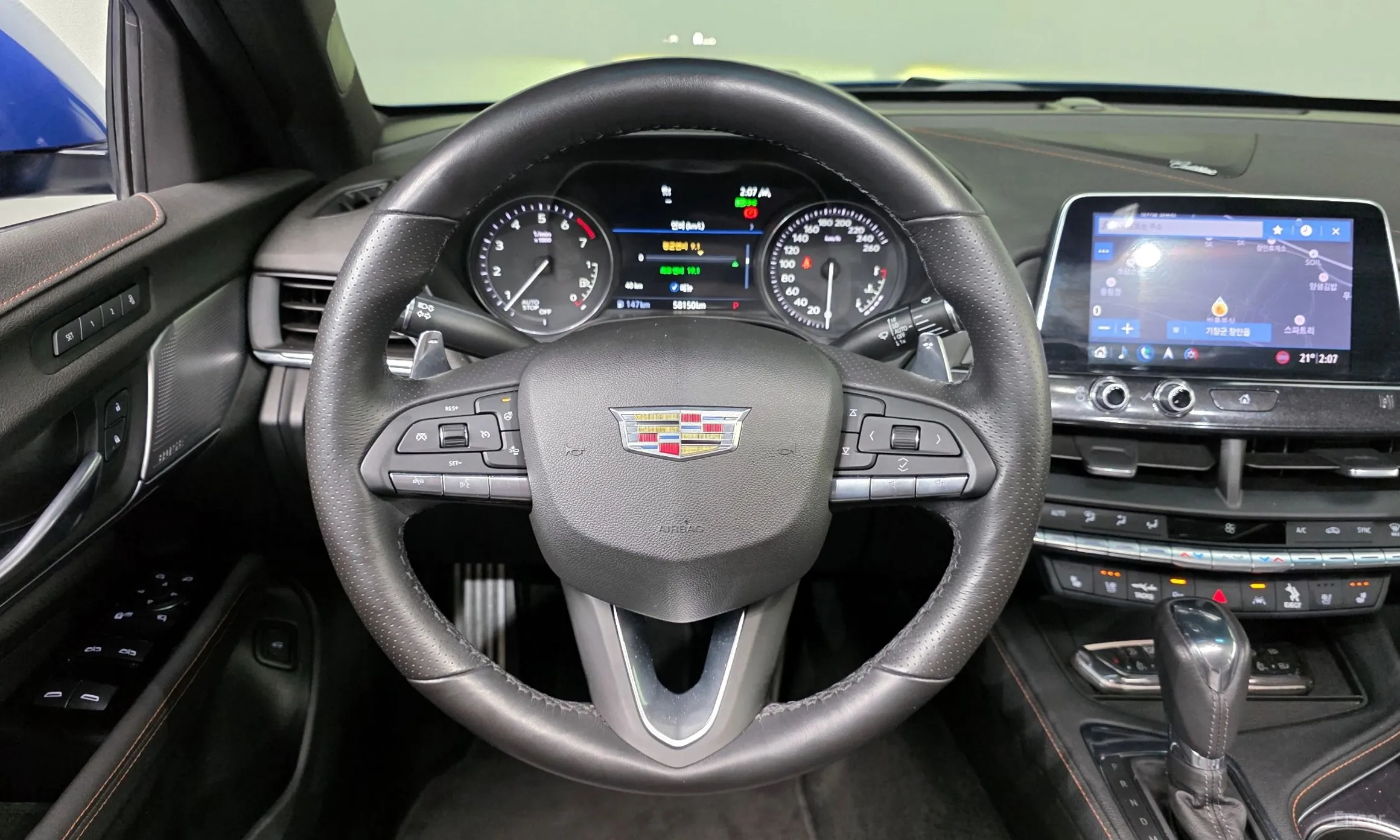 Cadillac CT4 превью 13