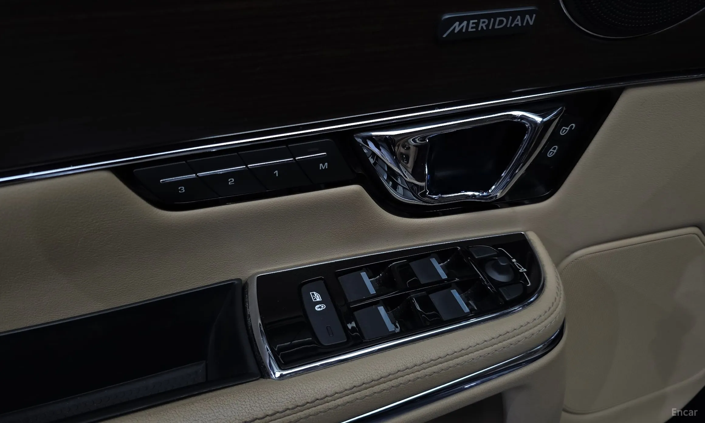 Jaguar All New XJ превью 12