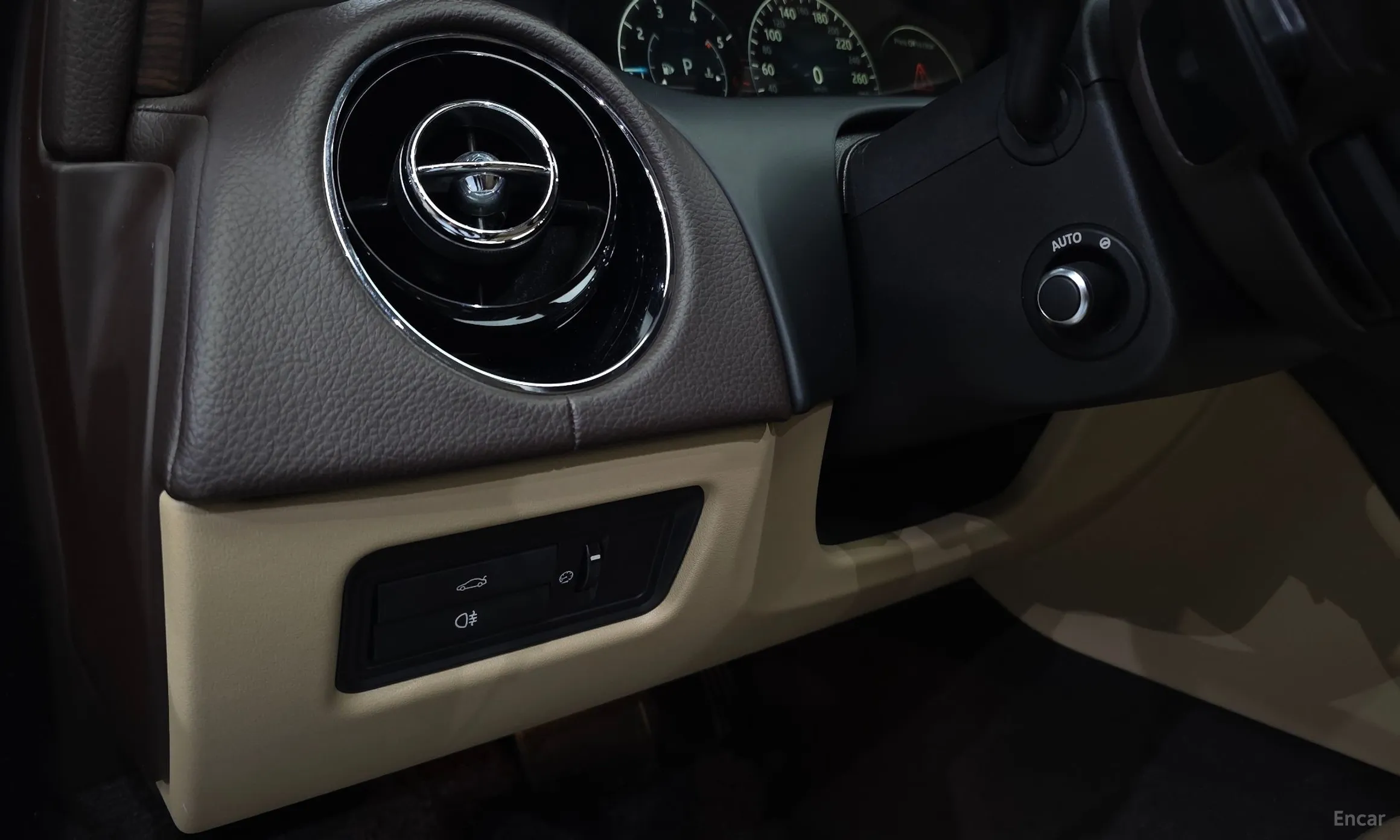 Jaguar All New XJ превью 13